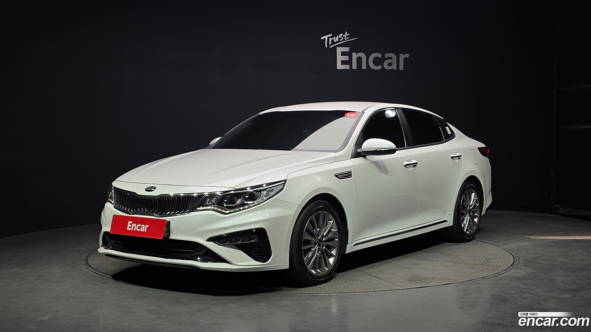 Main__Slider__Photo:K5 Kia 2018.9-0