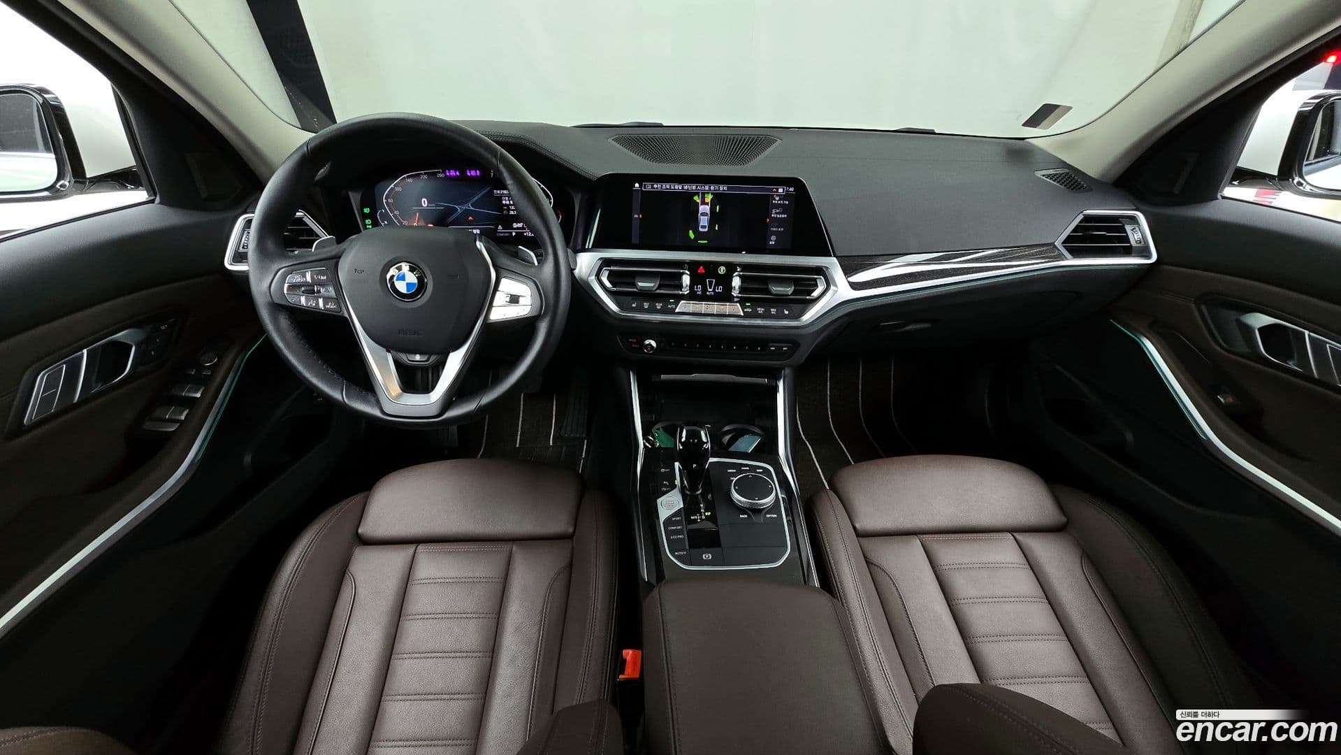 Main__Slider__Photo:3-Series BMW 2022.3-6