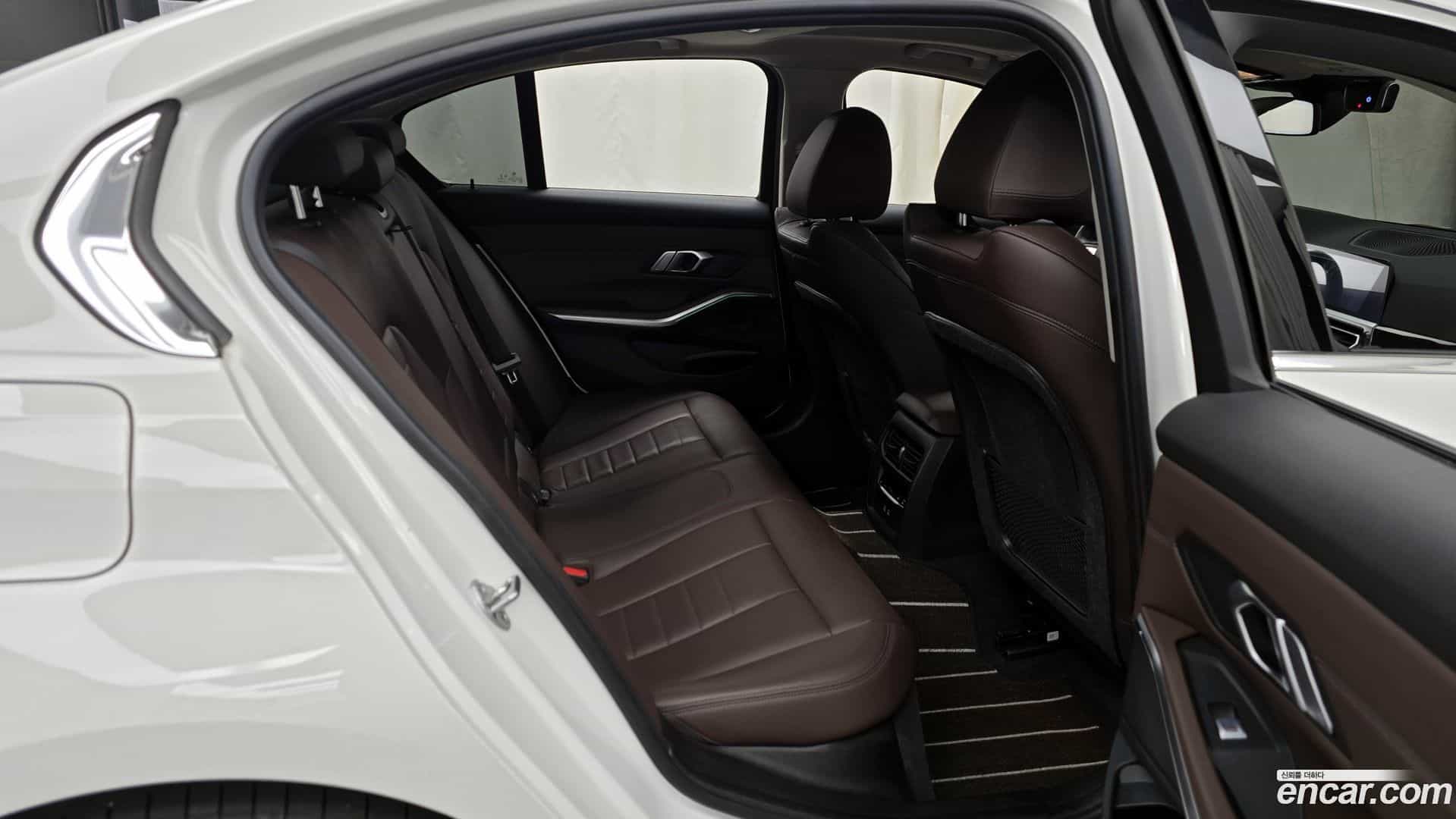3-Series BMW 2022.3-OPTION-016