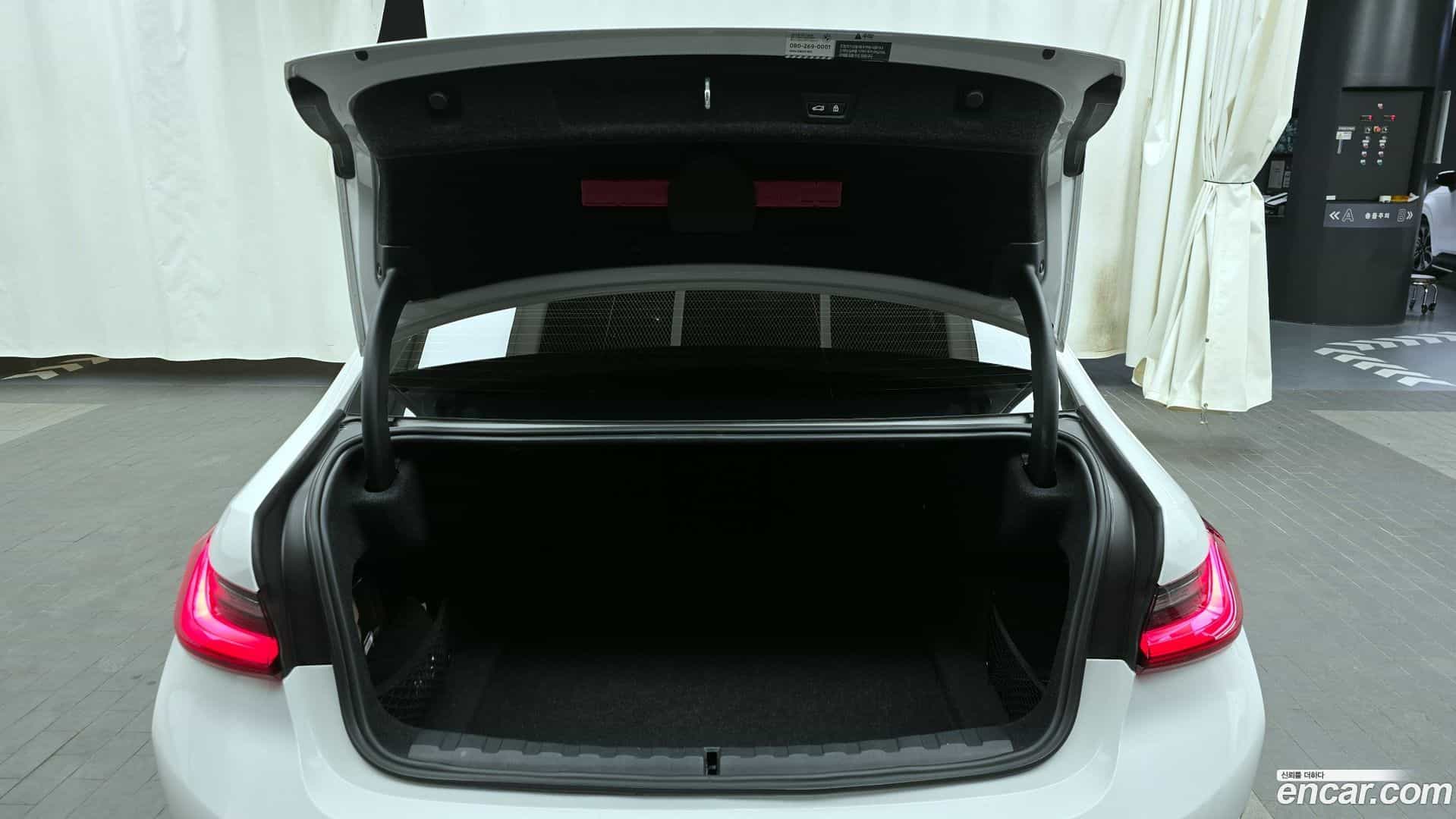 3-Series BMW 2022.3-OPTION-024