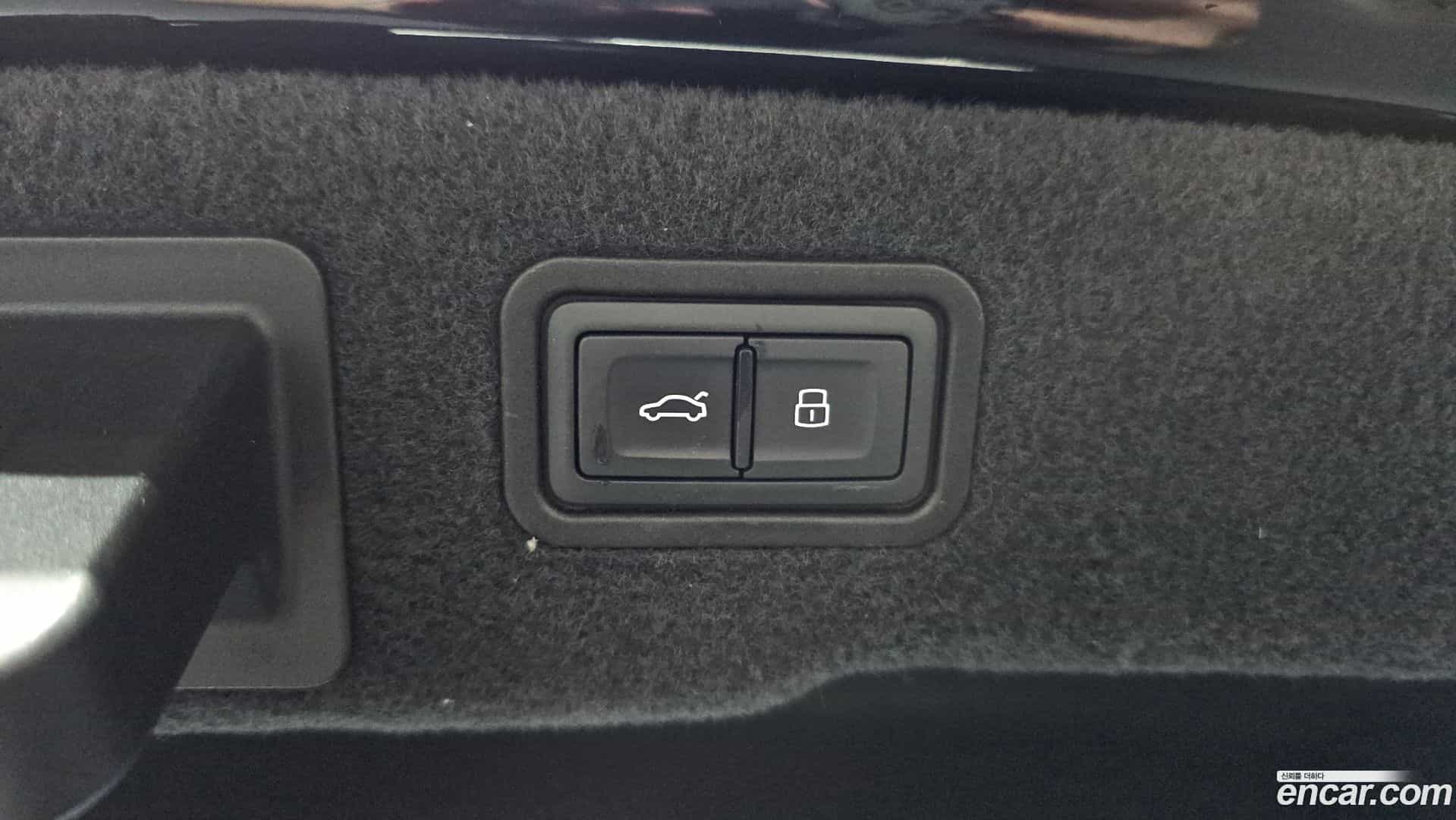 A8 Audi 2020.11-OPTION-024