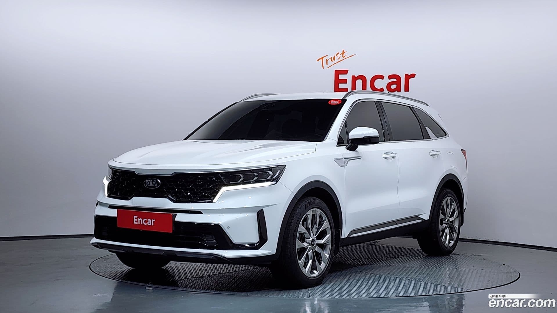 Main__Slider__Photo:Sorento Kia 2020.9-0