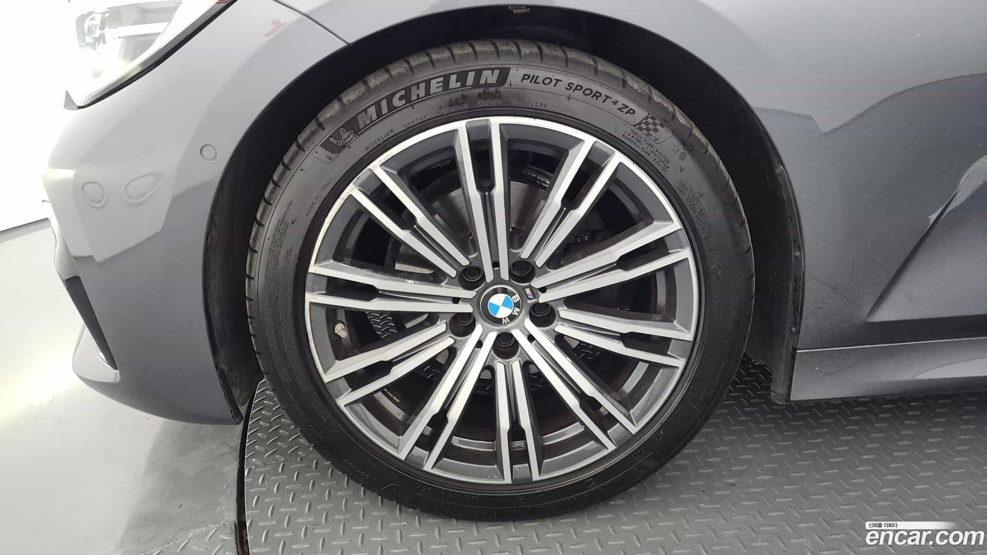 3-Series BMW 2020.0-OUTER-005