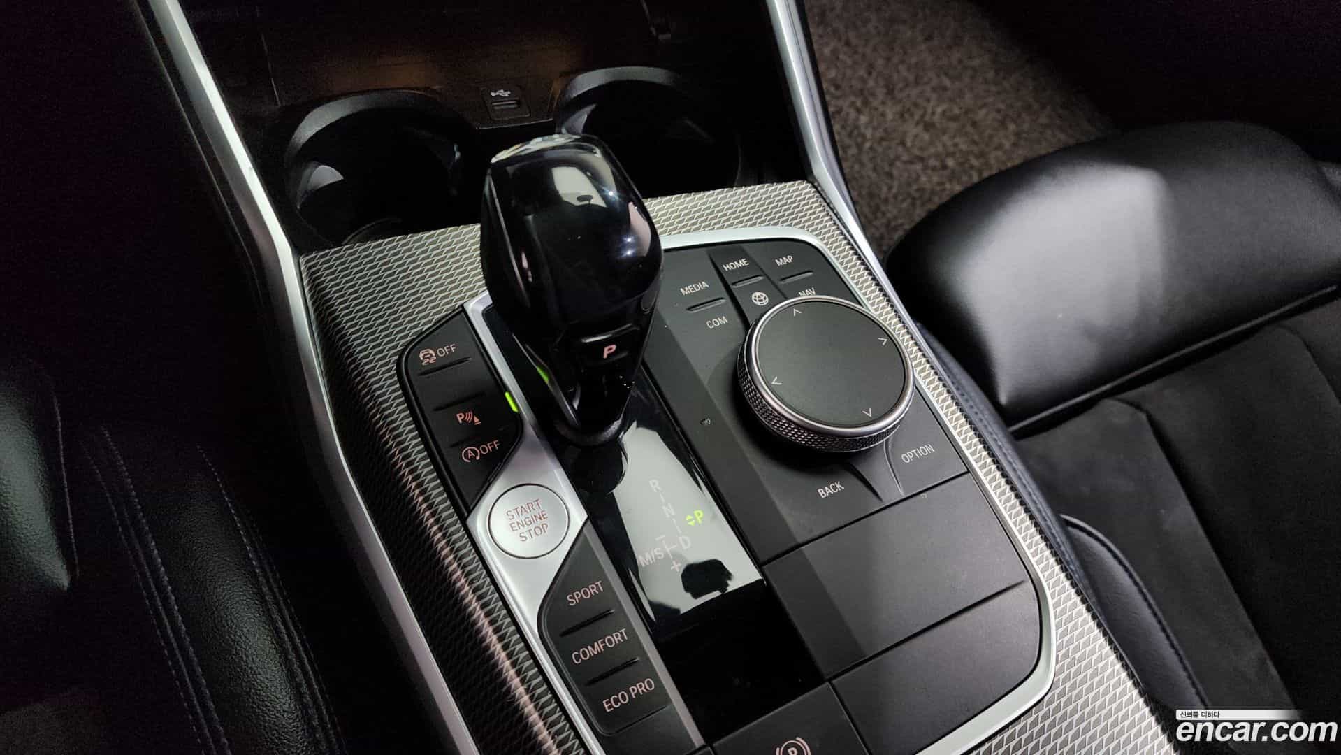 3-Series BMW 2020.0-INNER-009