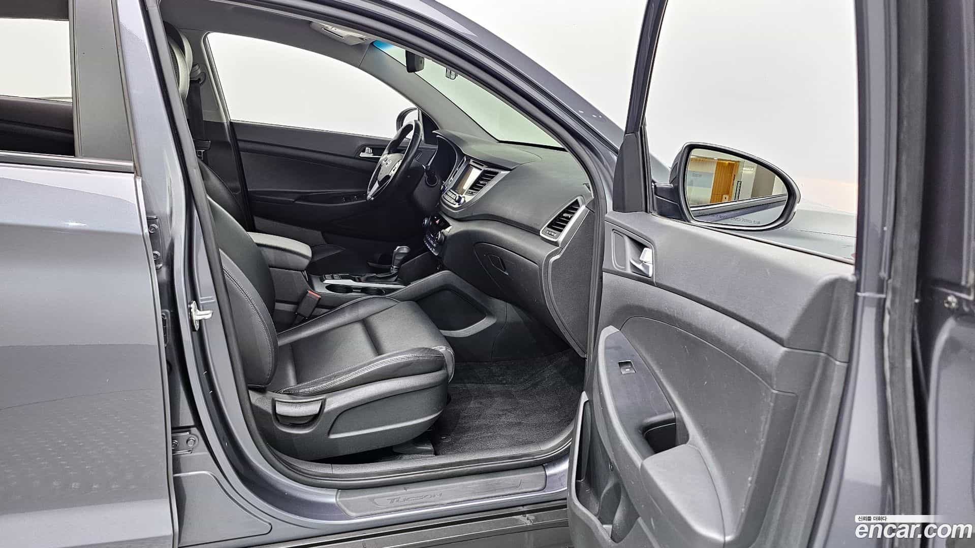 Tucson Hyundai 2015.3-INNER-010