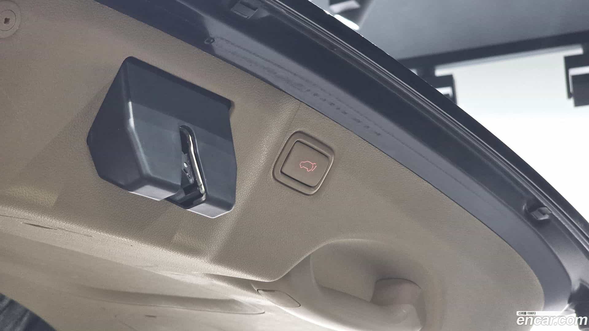 Canival Kia 2015.3-OPTION-024