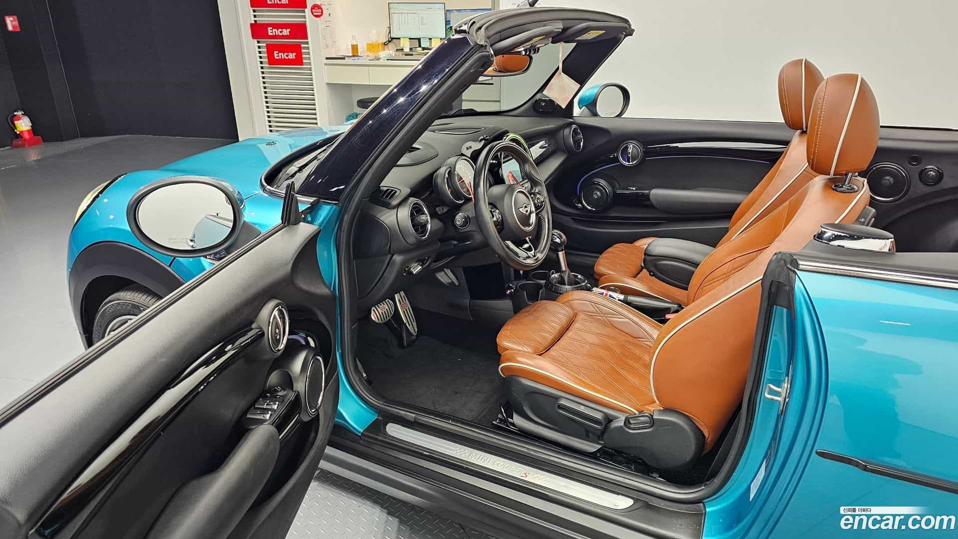 Cooper Convertible Mini 2017.3-OPTION-015