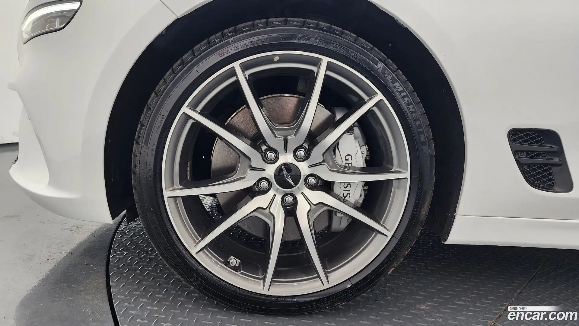 G70 Genesis 2024.6-OUTER-005