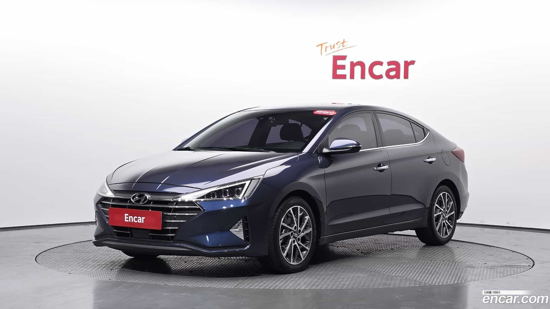 AVANTE Hyundai 2018.10-THUMBNAIL-011