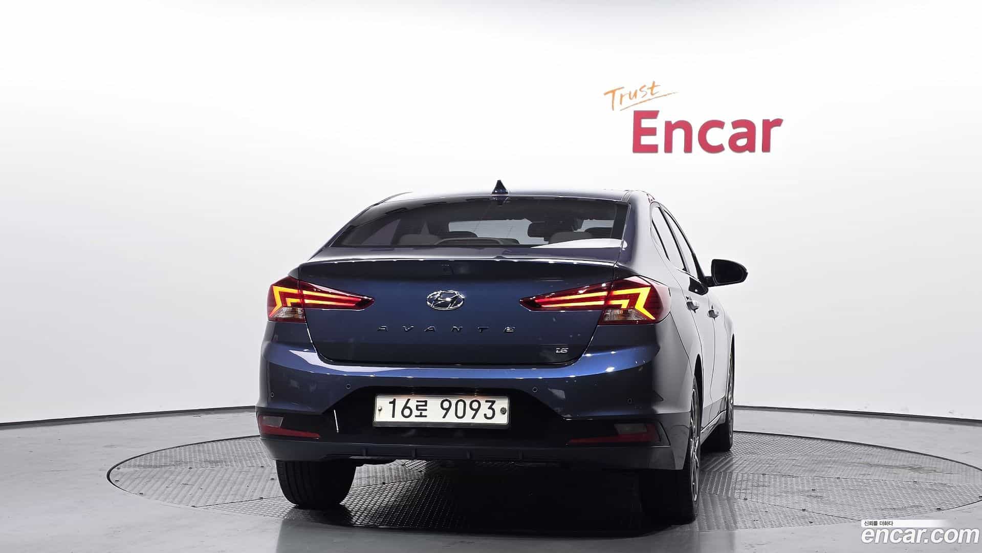 AVANTE Hyundai 2018.10-OUTER-004