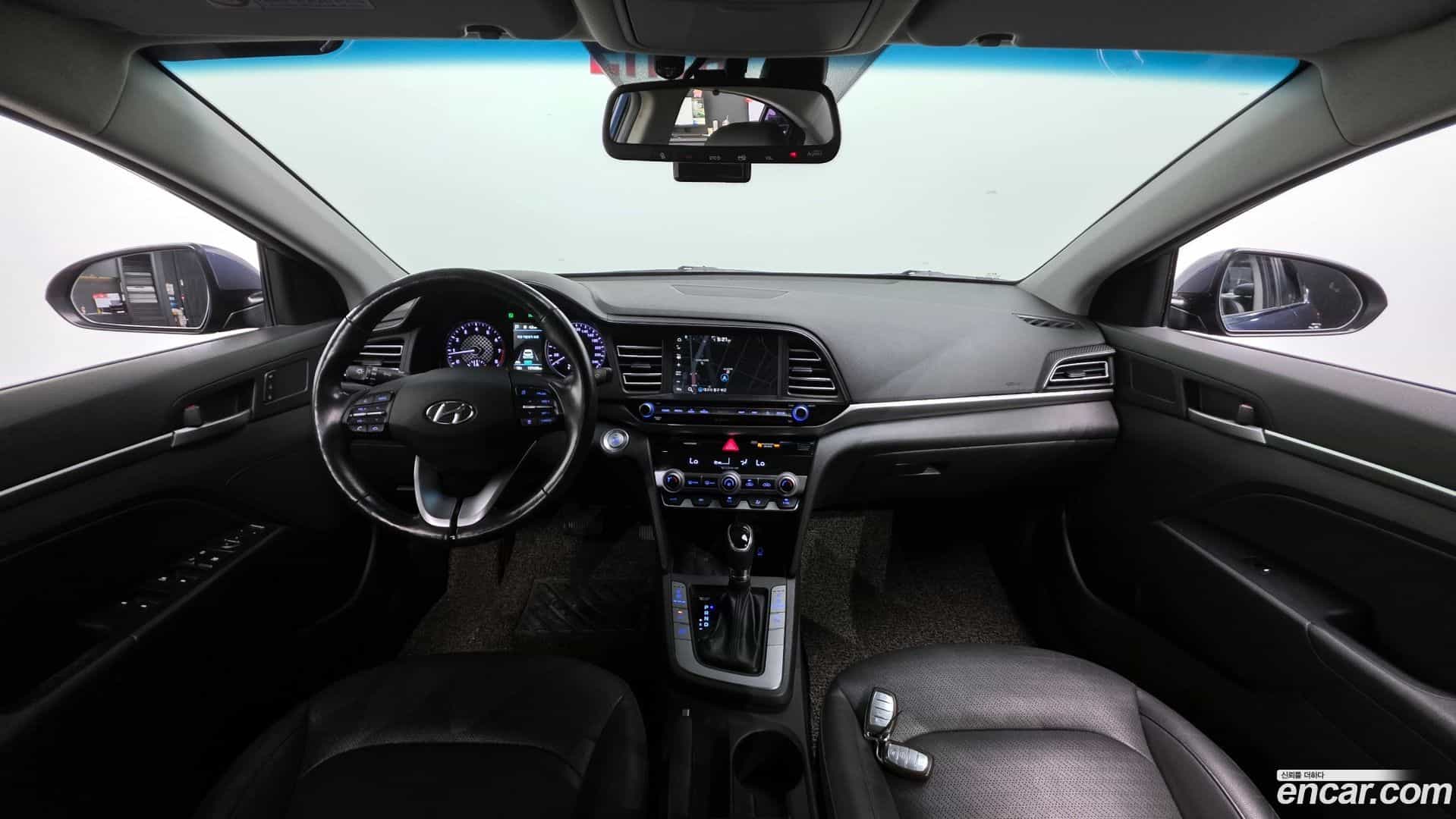 AVANTE Hyundai 2018.10-INNER-007