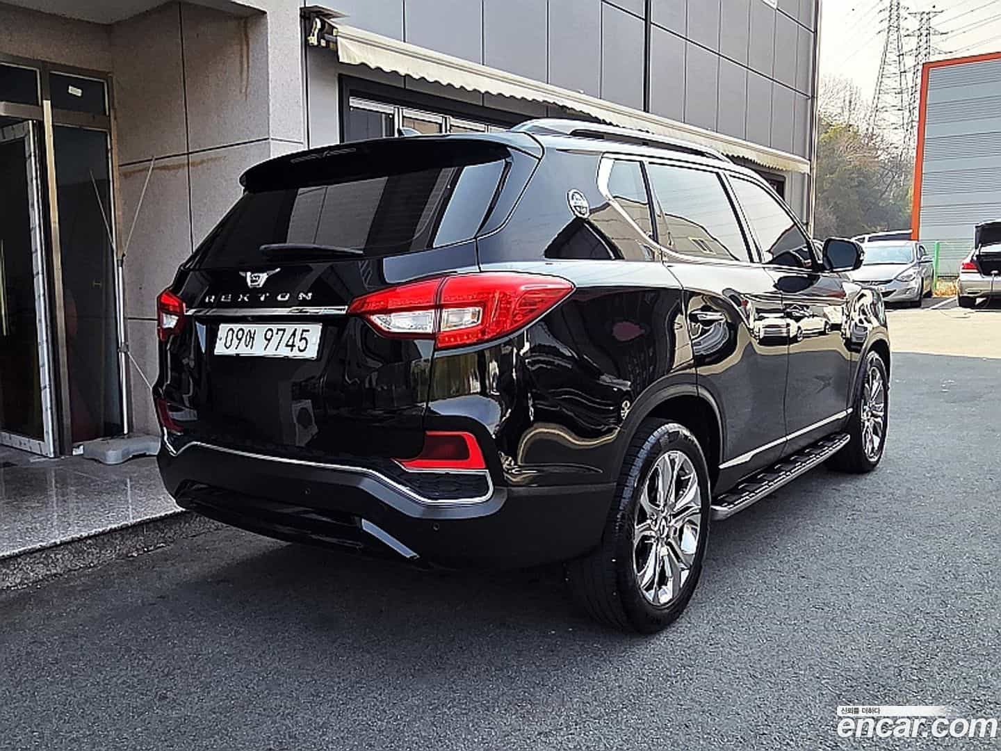 Rexton KG Mobility 2017.5-OUTER-003