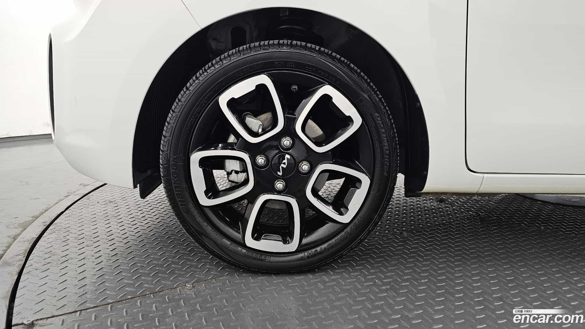 RAY Kia 2022.6-OUTER-005