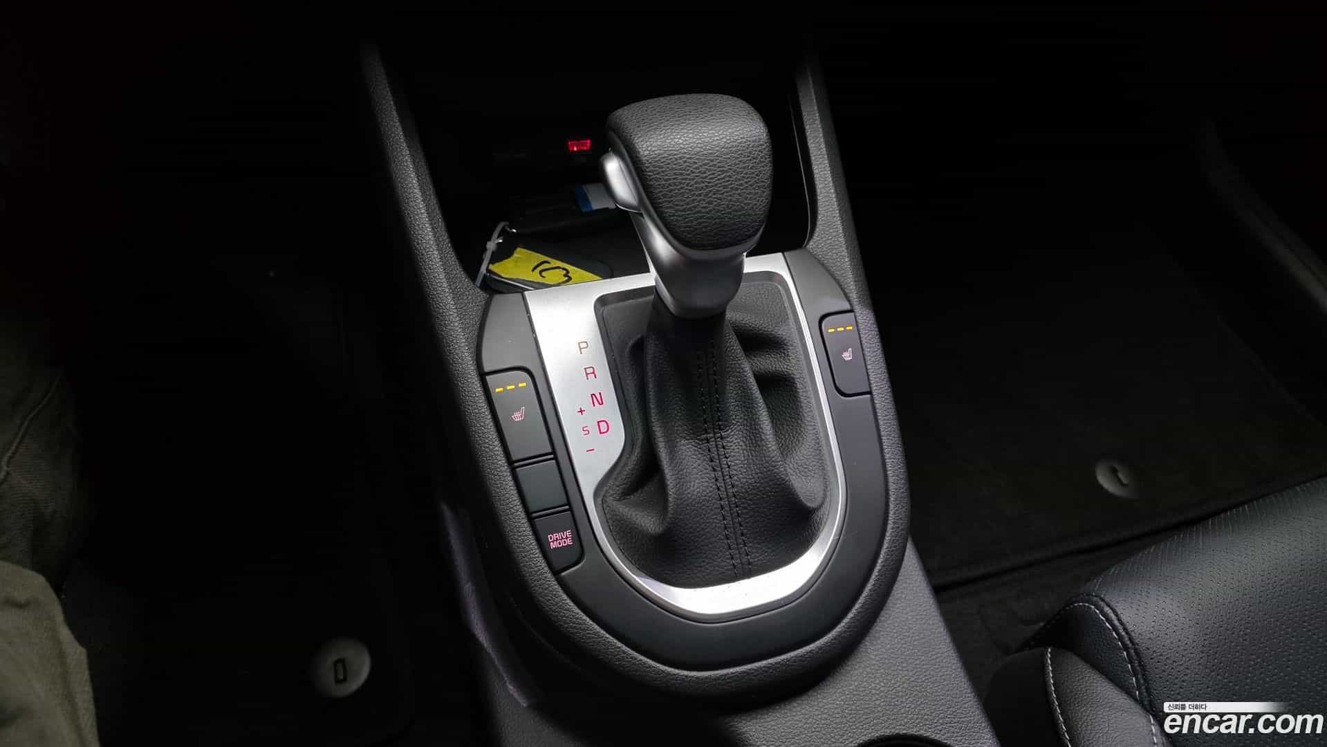 K3 Kia 2023.1-INNER-009