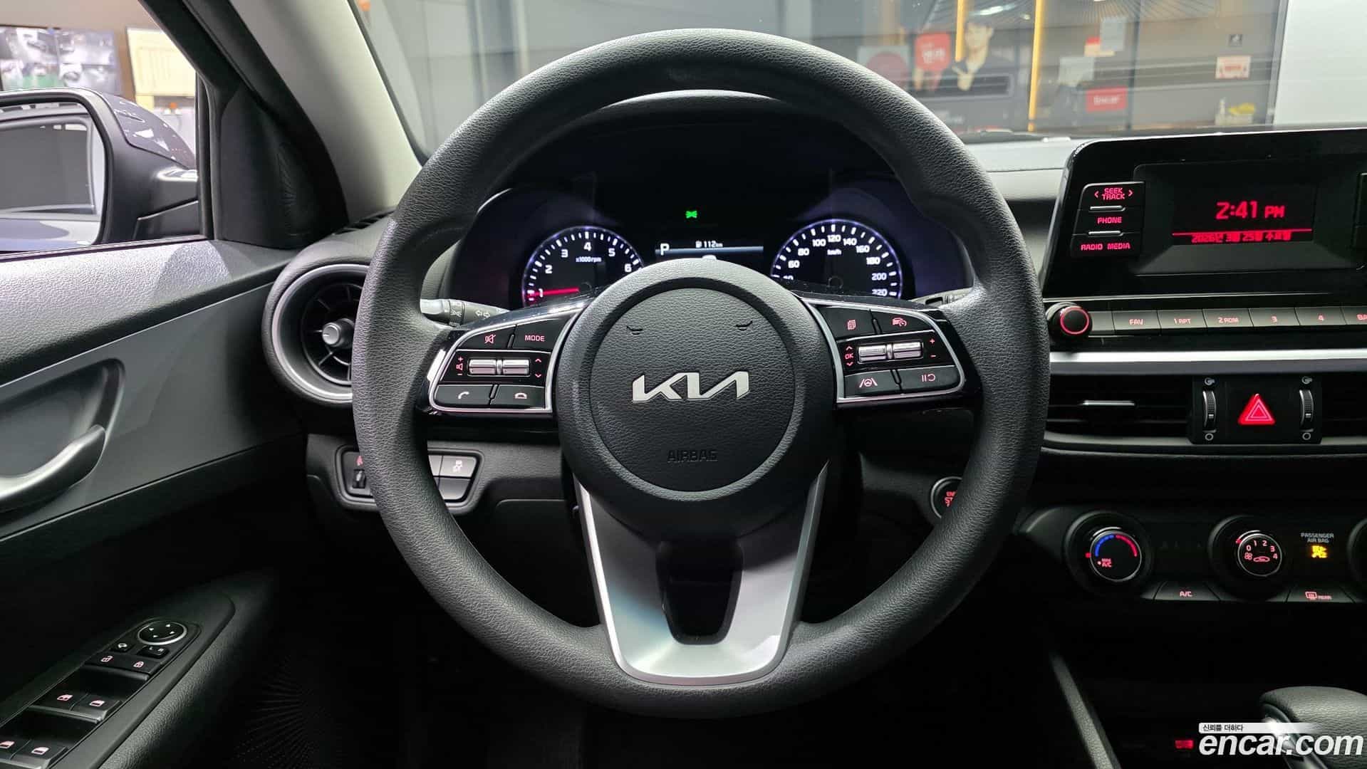 K3 Kia 2023.1-OPTION-017