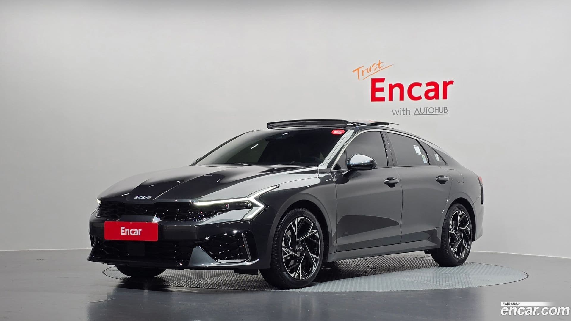 Main__Slider__Photo:K5 Kia 2025.1-0