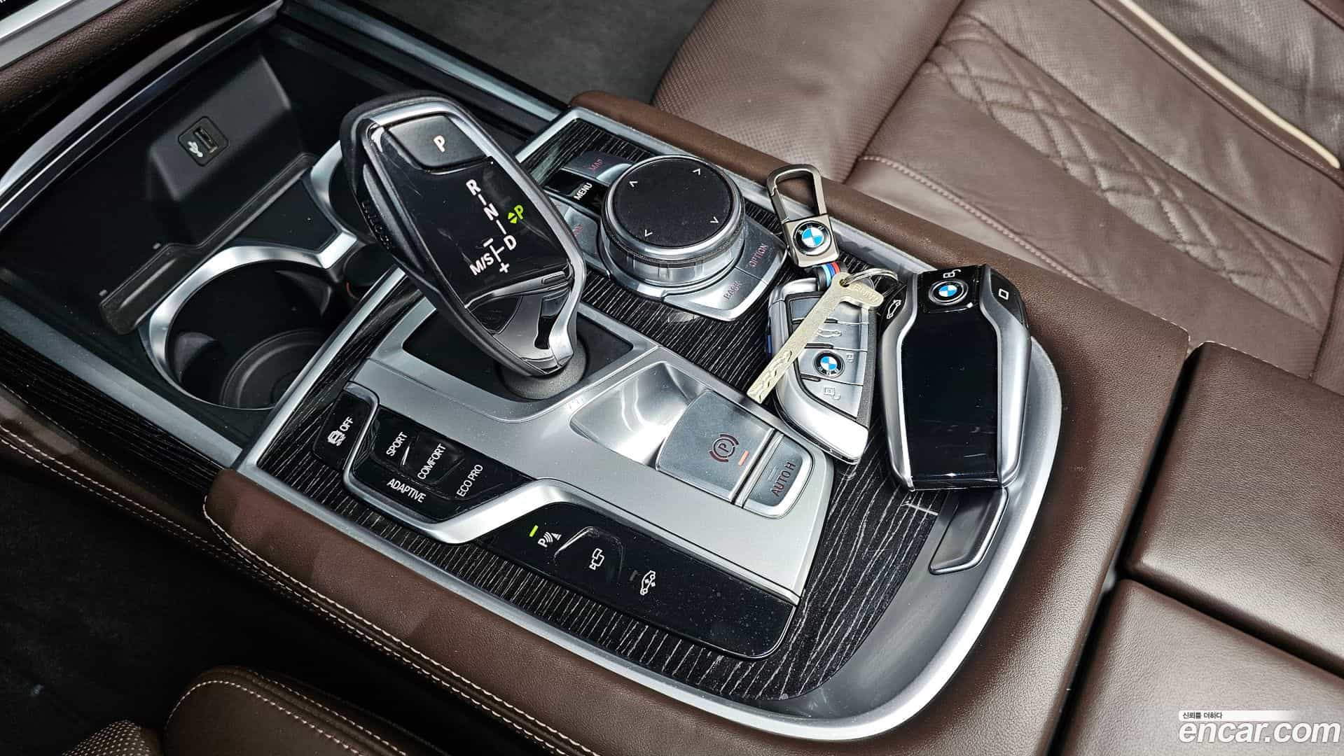 7-Series BMW 2018.1-INNER-009
