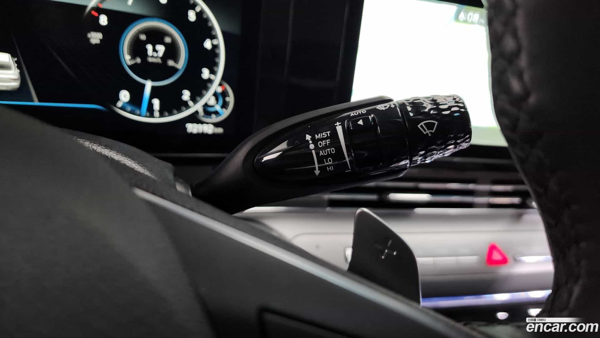 Grandeur Hyundai 2022.5-OPTION-018