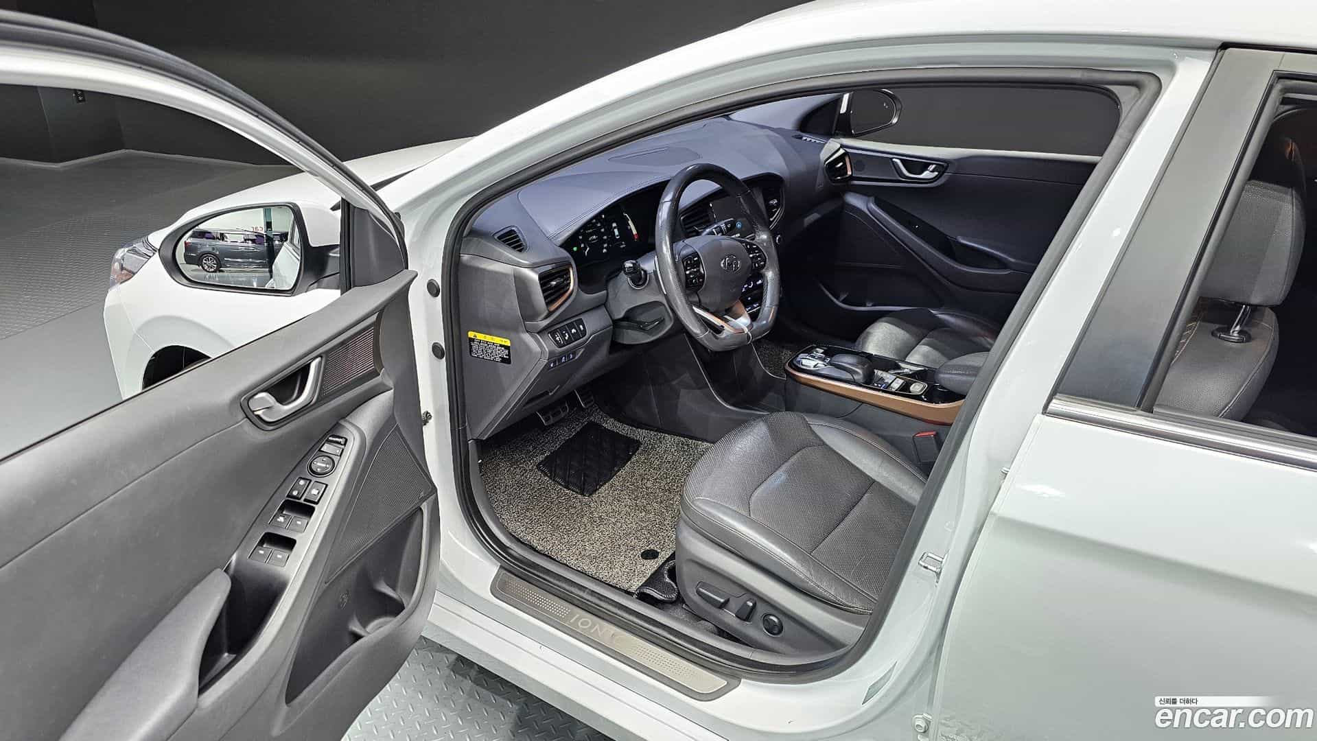 Ioniq Hyundai 2018.0-OPTION-015