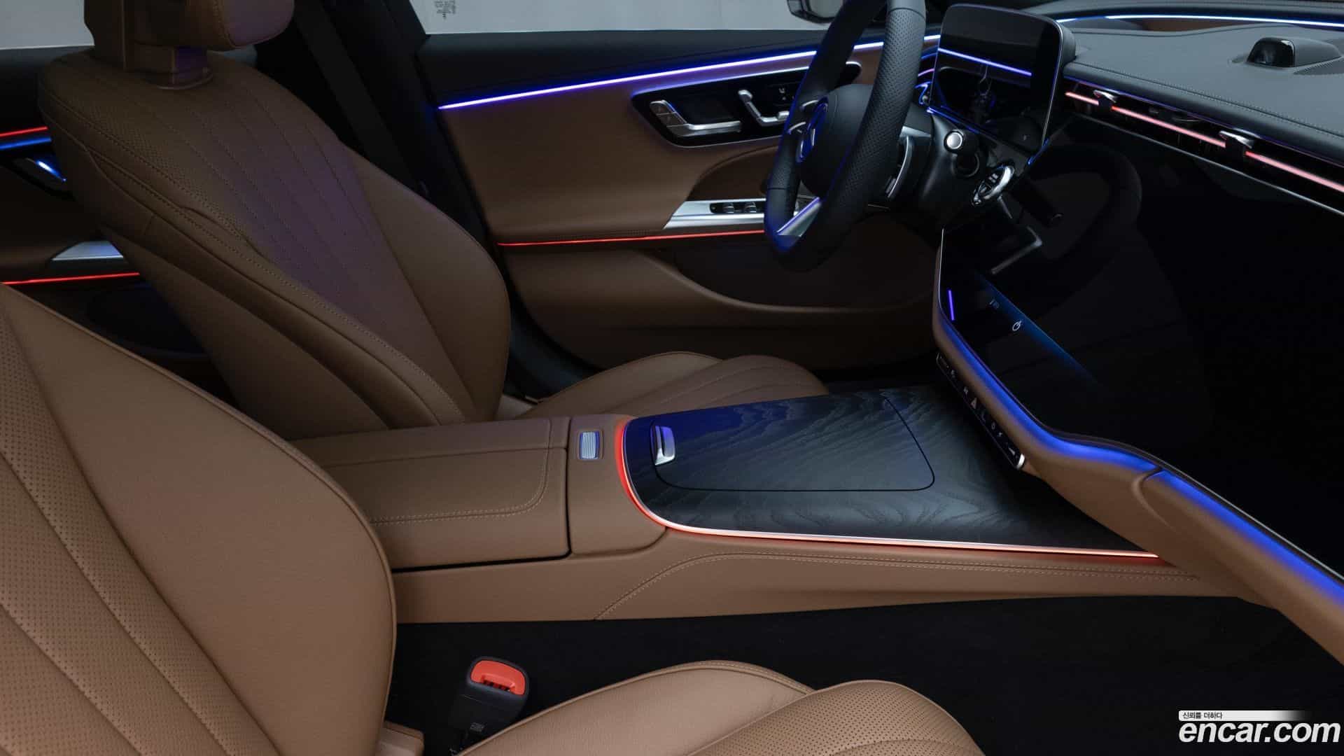 E-Class Mercedes-Benz 2025.11-OPTION-017
