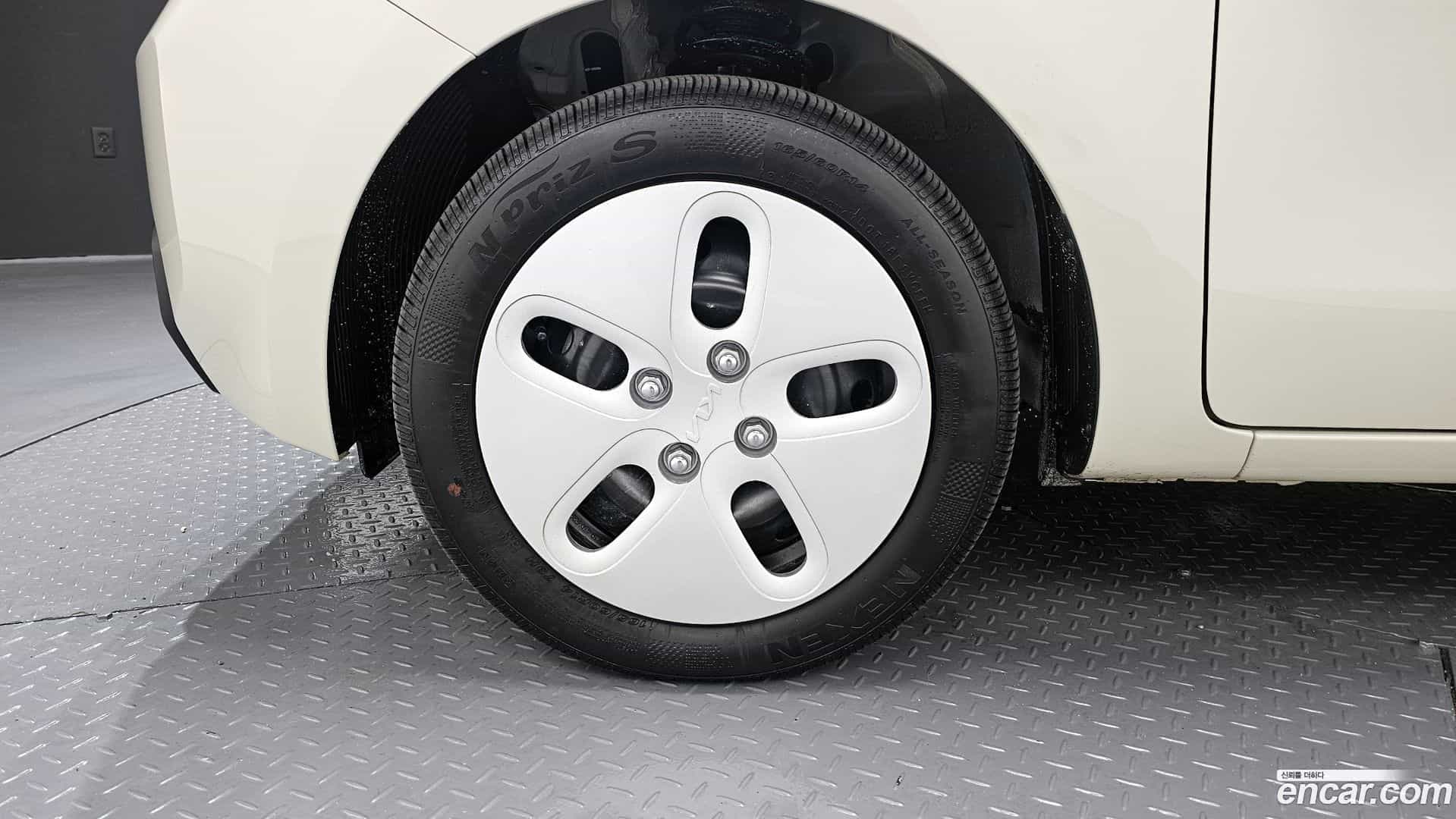 RAY Kia 2025.10-OUTER-005