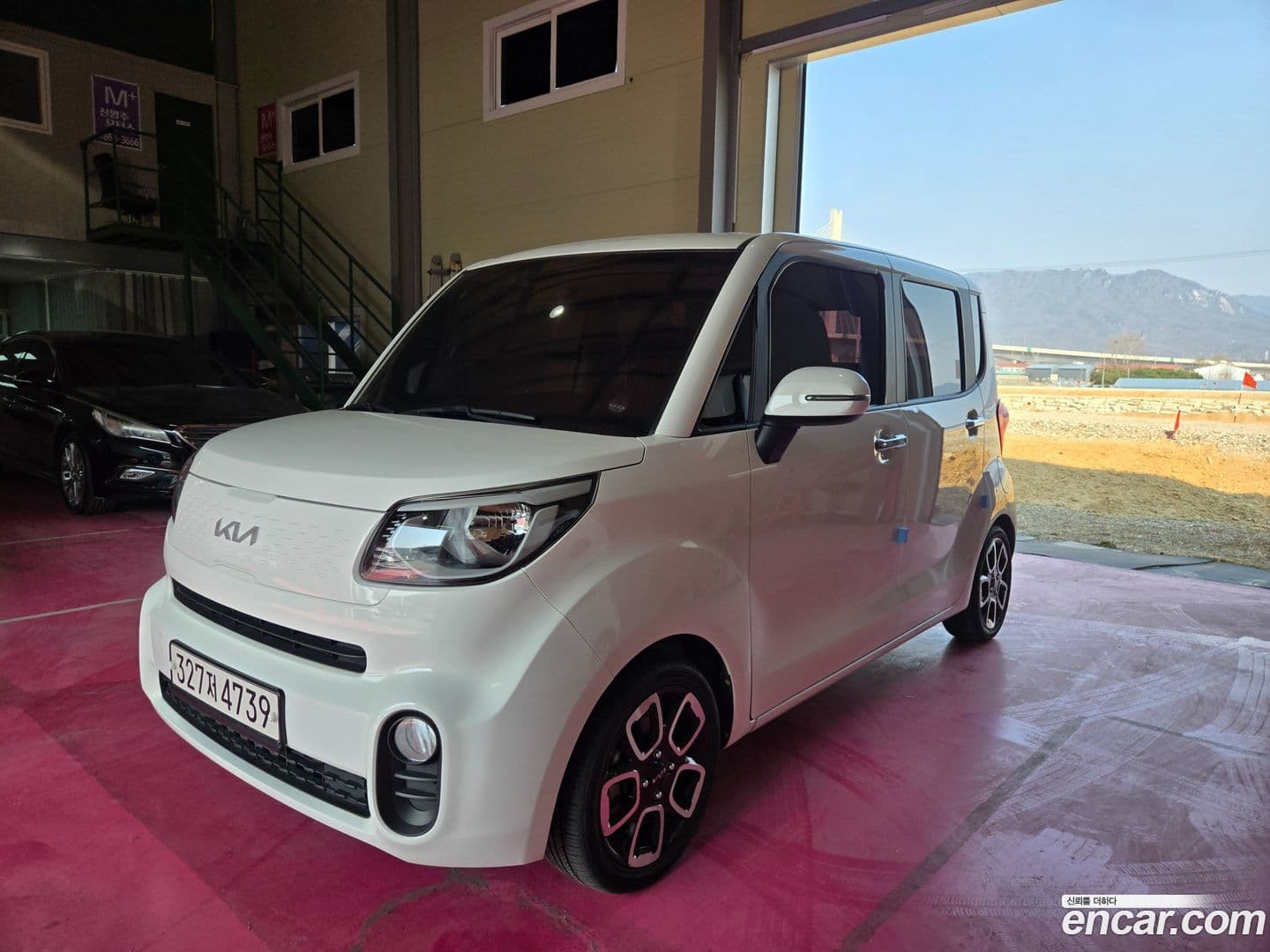 Main__Slider__Photo:RAY Kia 2021.10-0
