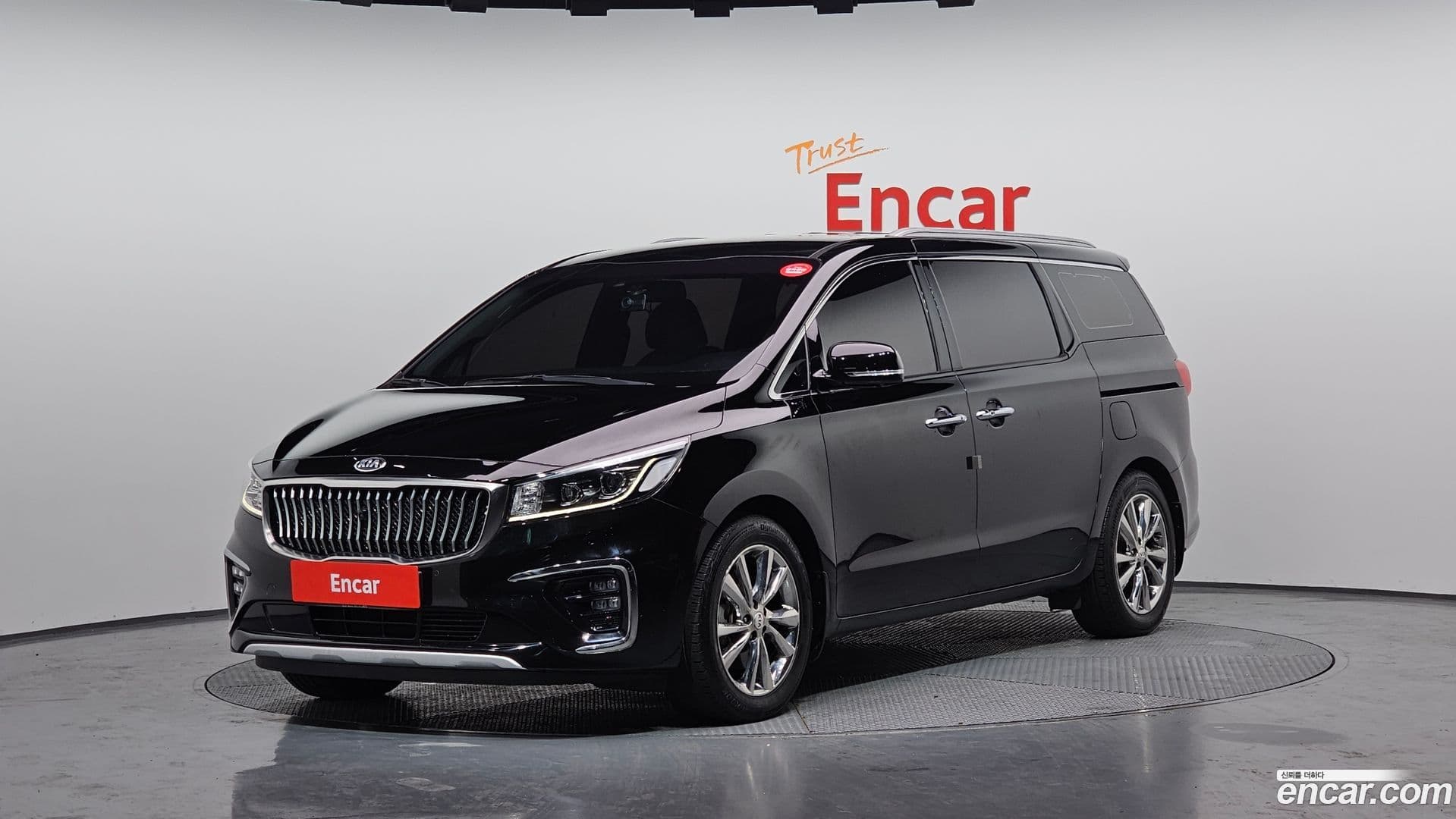 Main__Slider__Photo:Canival Kia 2018.5-0