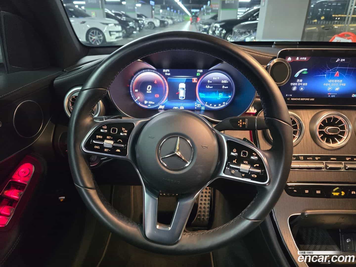 GLC-Class Mercedes-Benz 2023.2-INNER-009