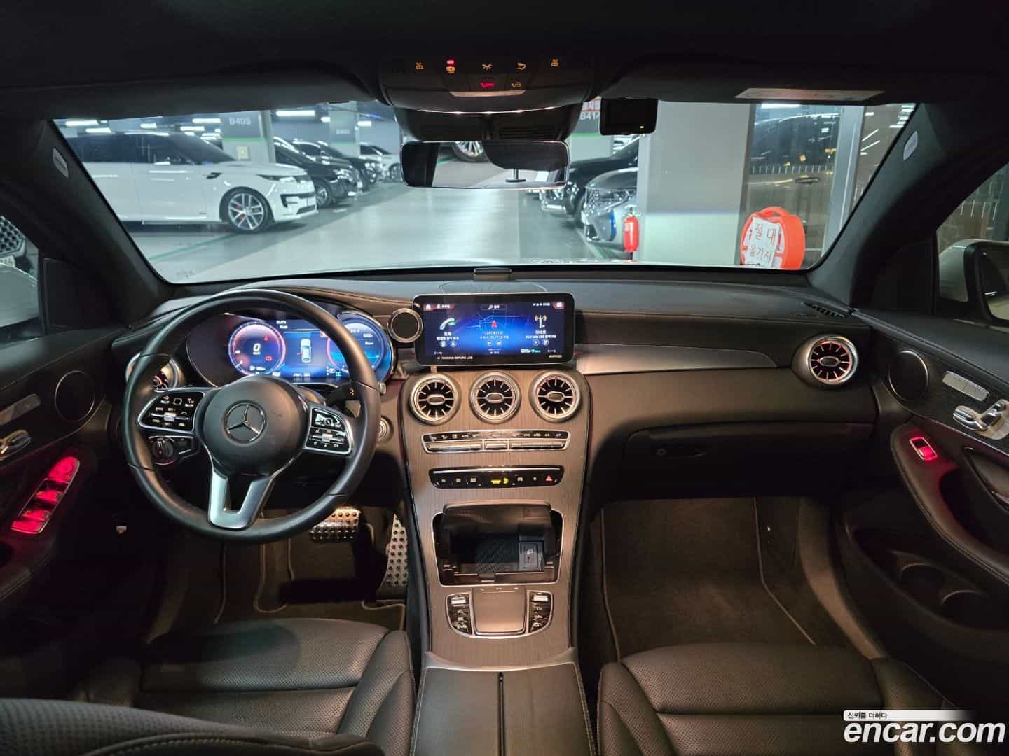 GLC-Class Mercedes-Benz 2023.2-OPTION-015