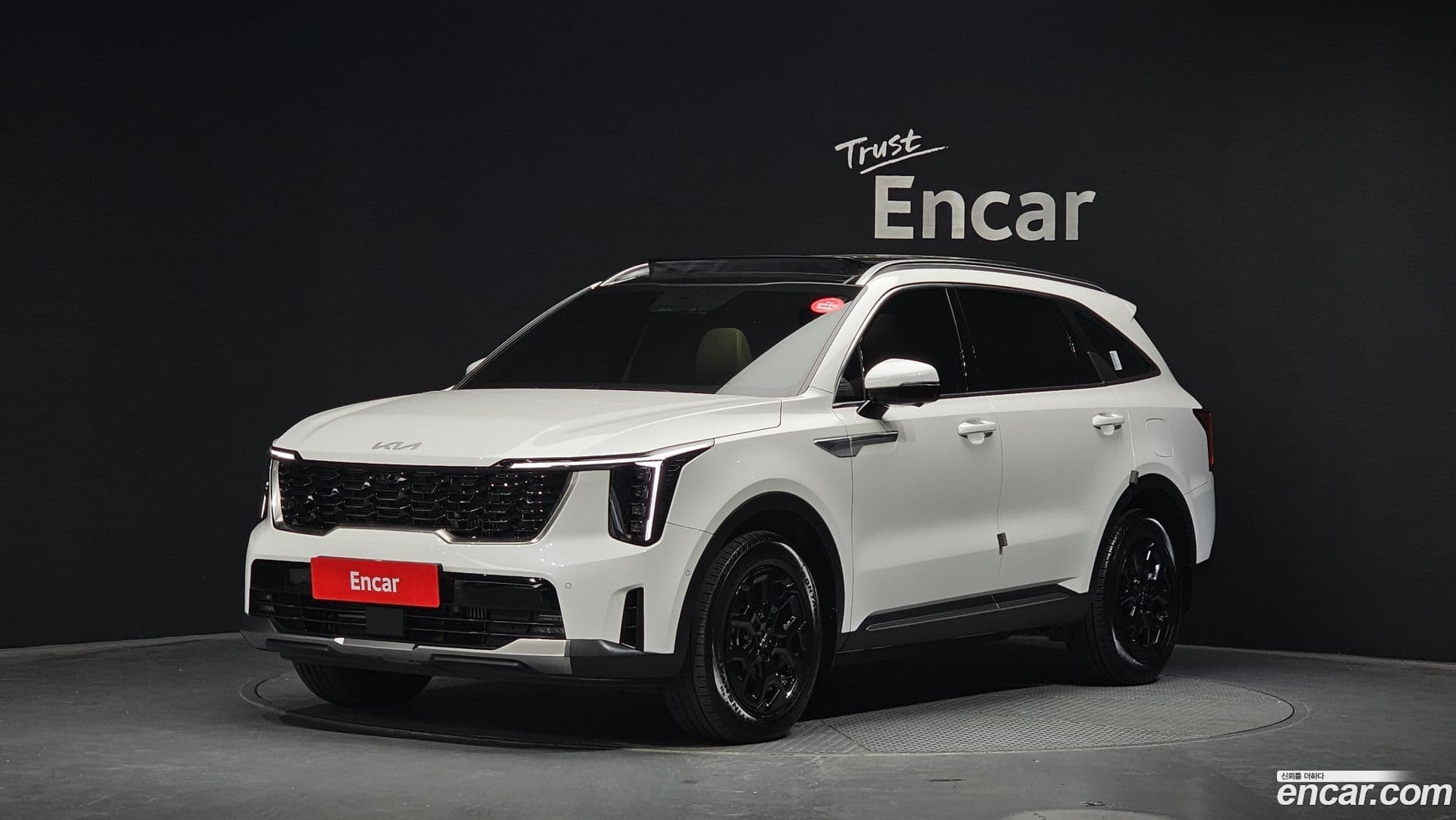Main__Slider__Photo:Sorento Kia 2024.0-0