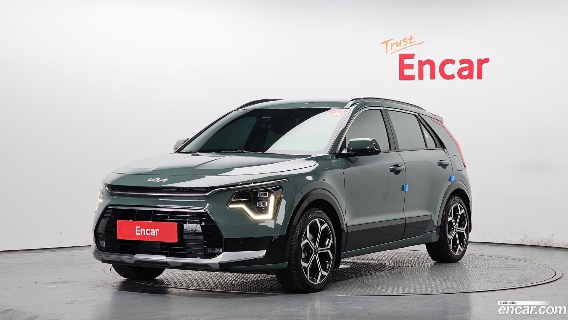 Main__Slider__Photo:Niro Kia 2022.3-0