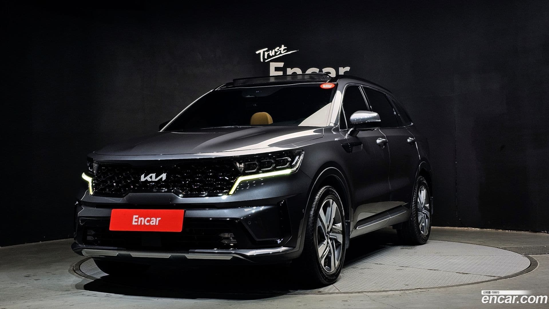 Main__Slider__Photo:Sorento Kia 2022.0-0