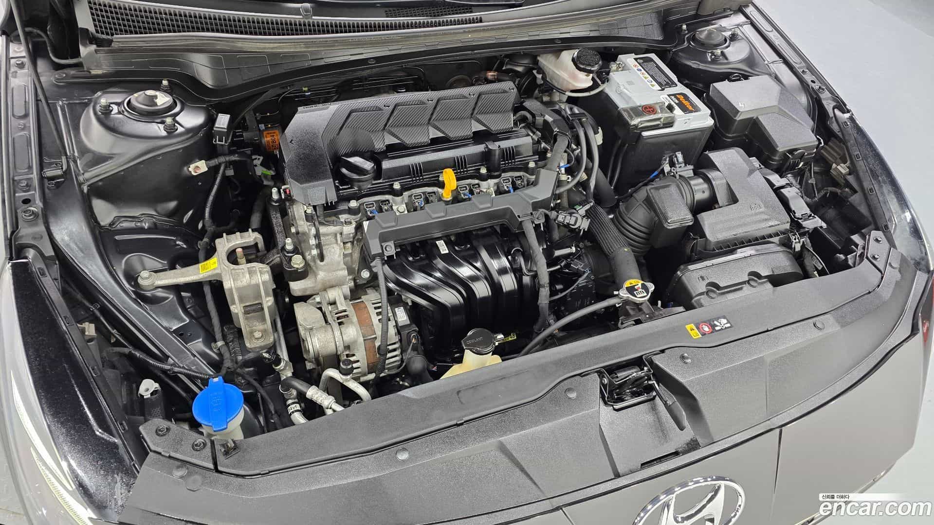 AVANTE Hyundai 2020.6-OUTER-006