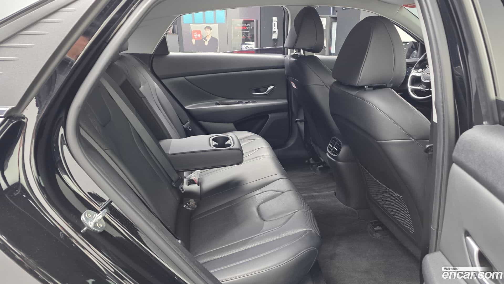 AVANTE Hyundai 2020.6-OPTION-016