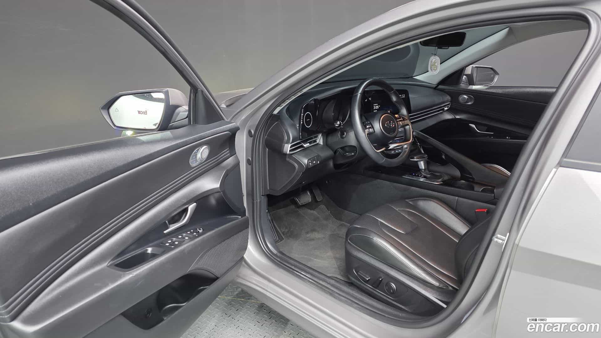 AVANTE Hyundai 2022.11-INNER-010