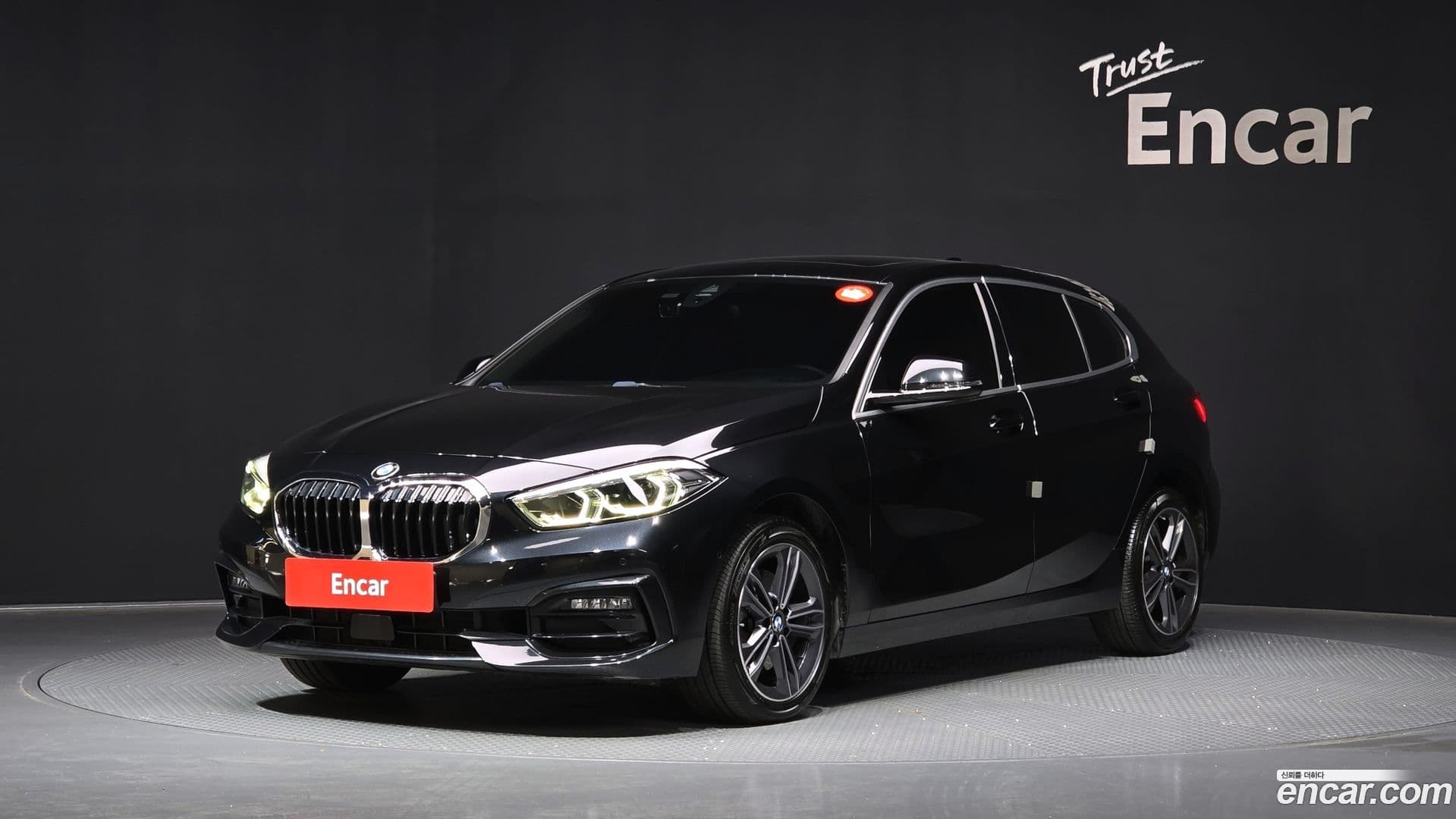 Main__Slider__Photo:1-Series BMW 2021.2-0