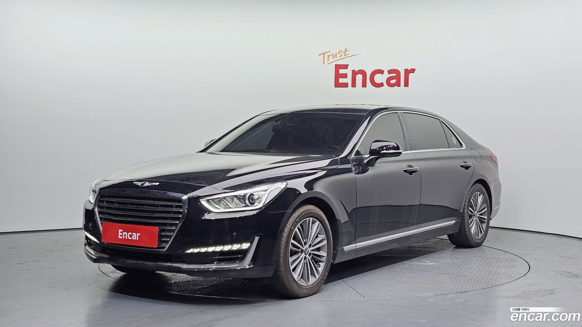 Main__Slider__Photo:EQ900 Genesis 2016.1-0
