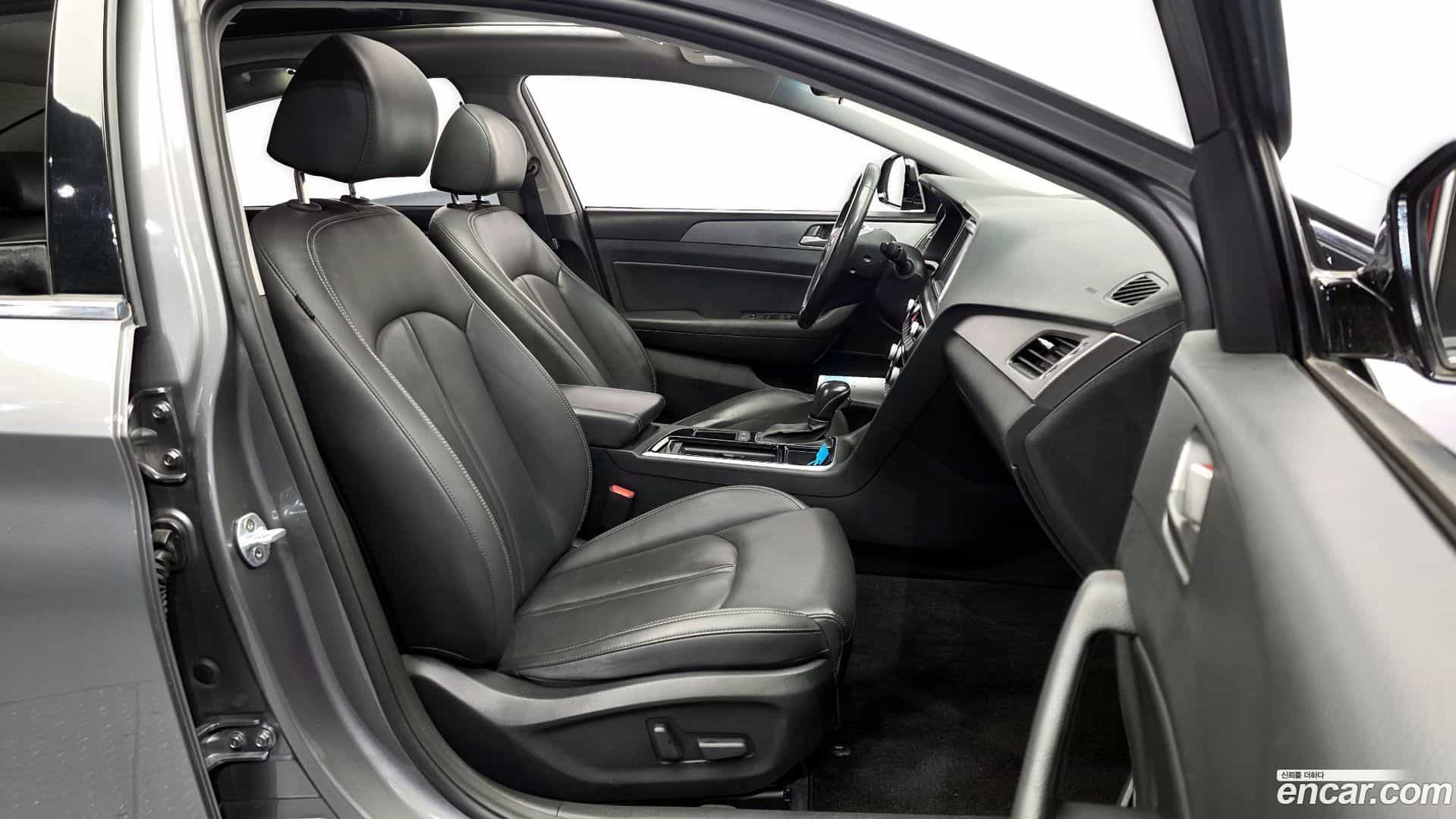 Sonata Hyundai 2018.6-OPTION-015