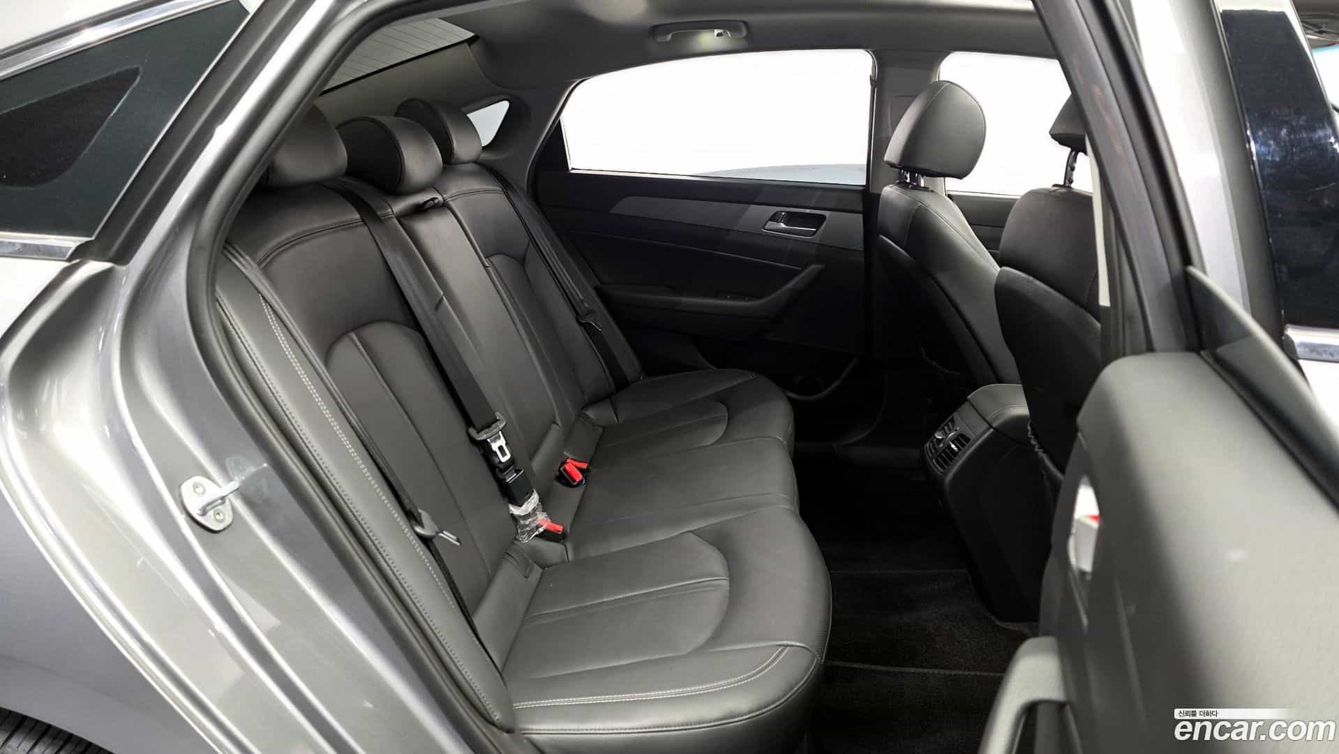 Sonata Hyundai 2018.6-OPTION-016