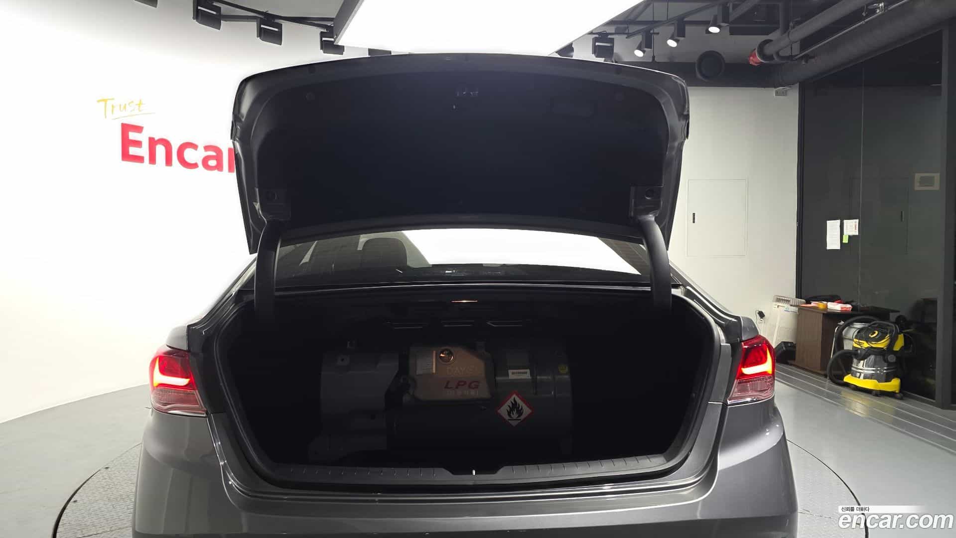 Sonata Hyundai 2018.6-OPTION-024