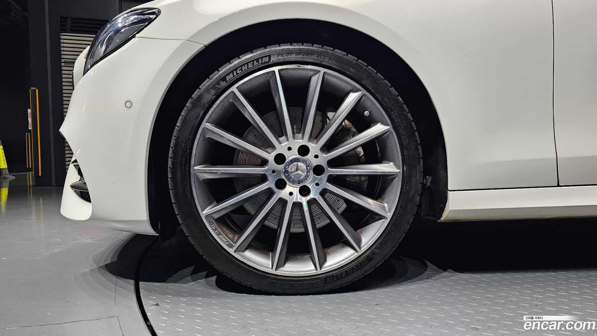 E-Class Mercedes-Benz 2017.5-OUTER-005
