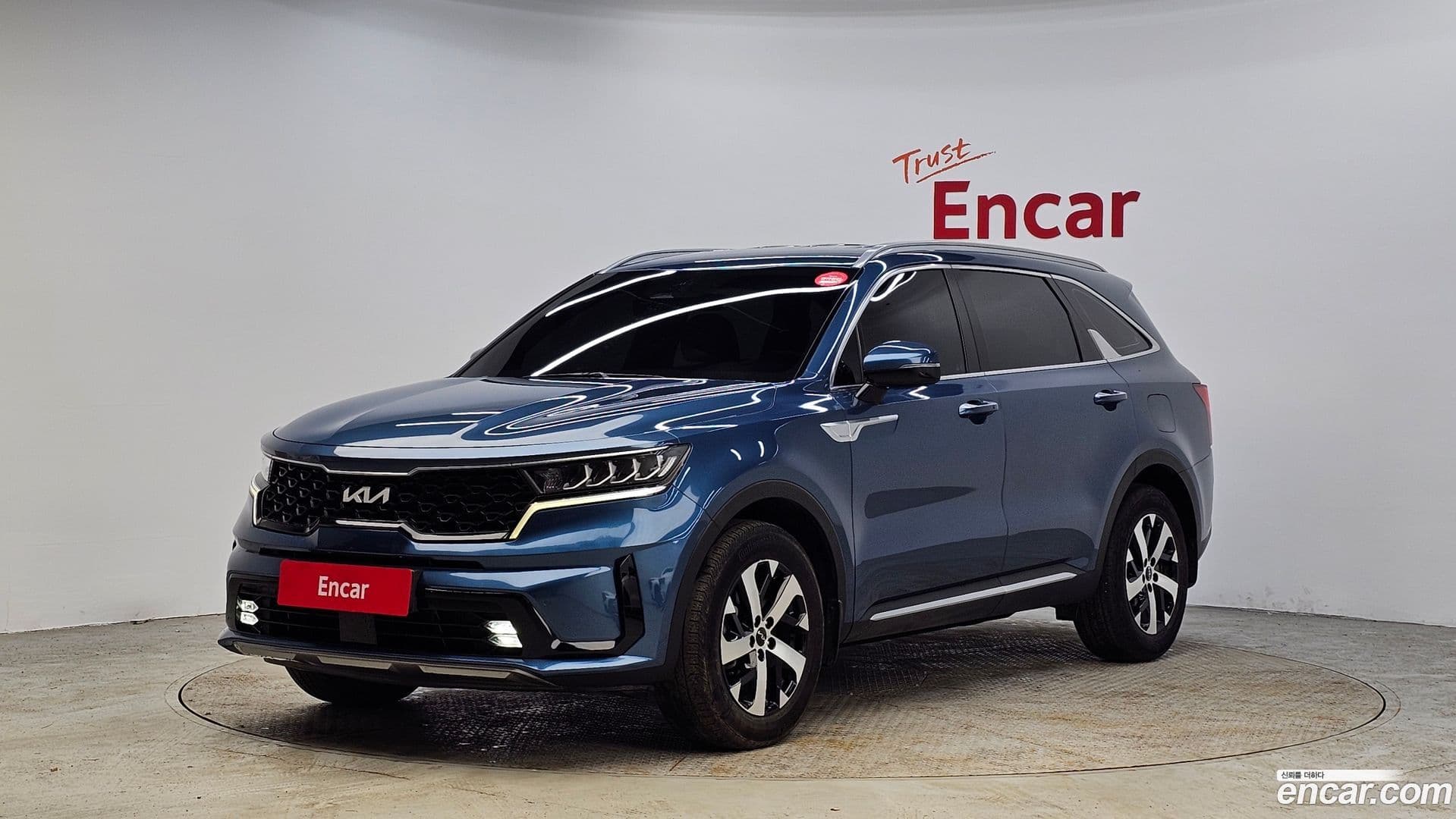 Main__Slider__Photo:Sorento Kia 2022.2-0