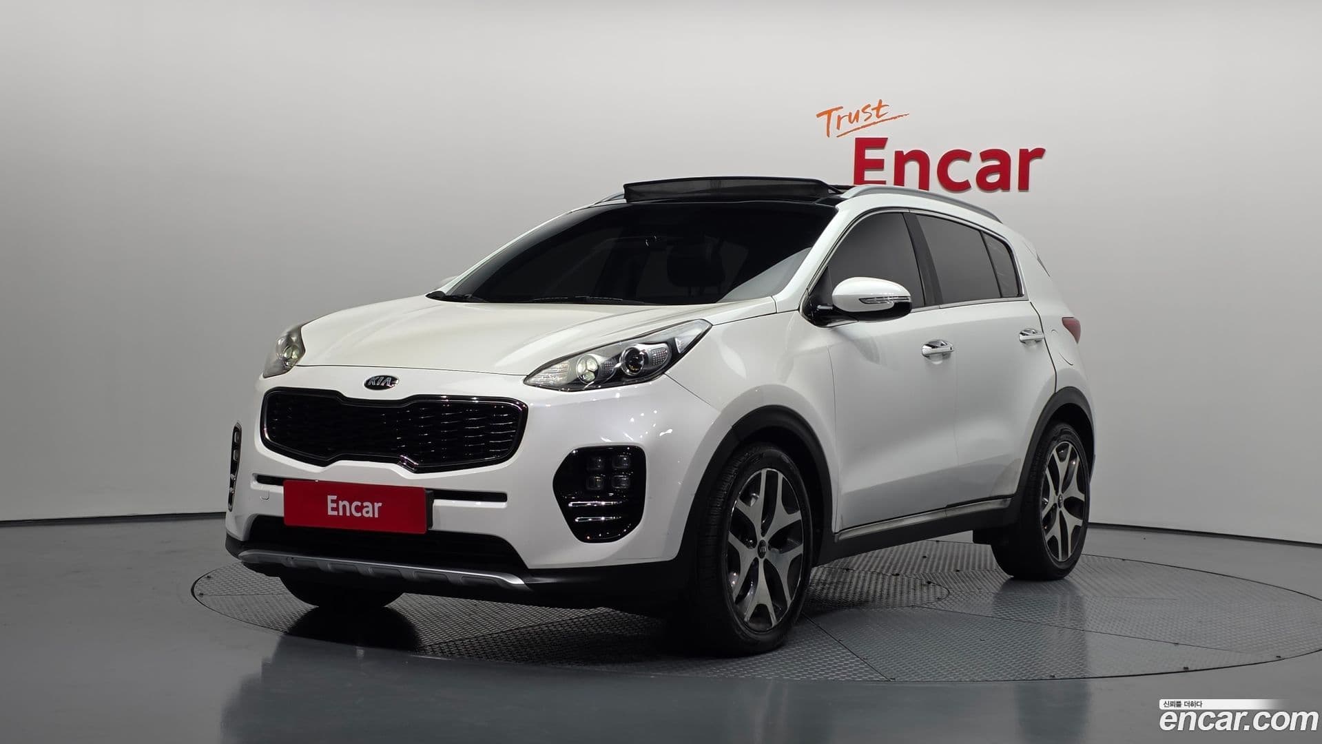 Main__Slider__Photo:Sportage Kia 2016.3-0