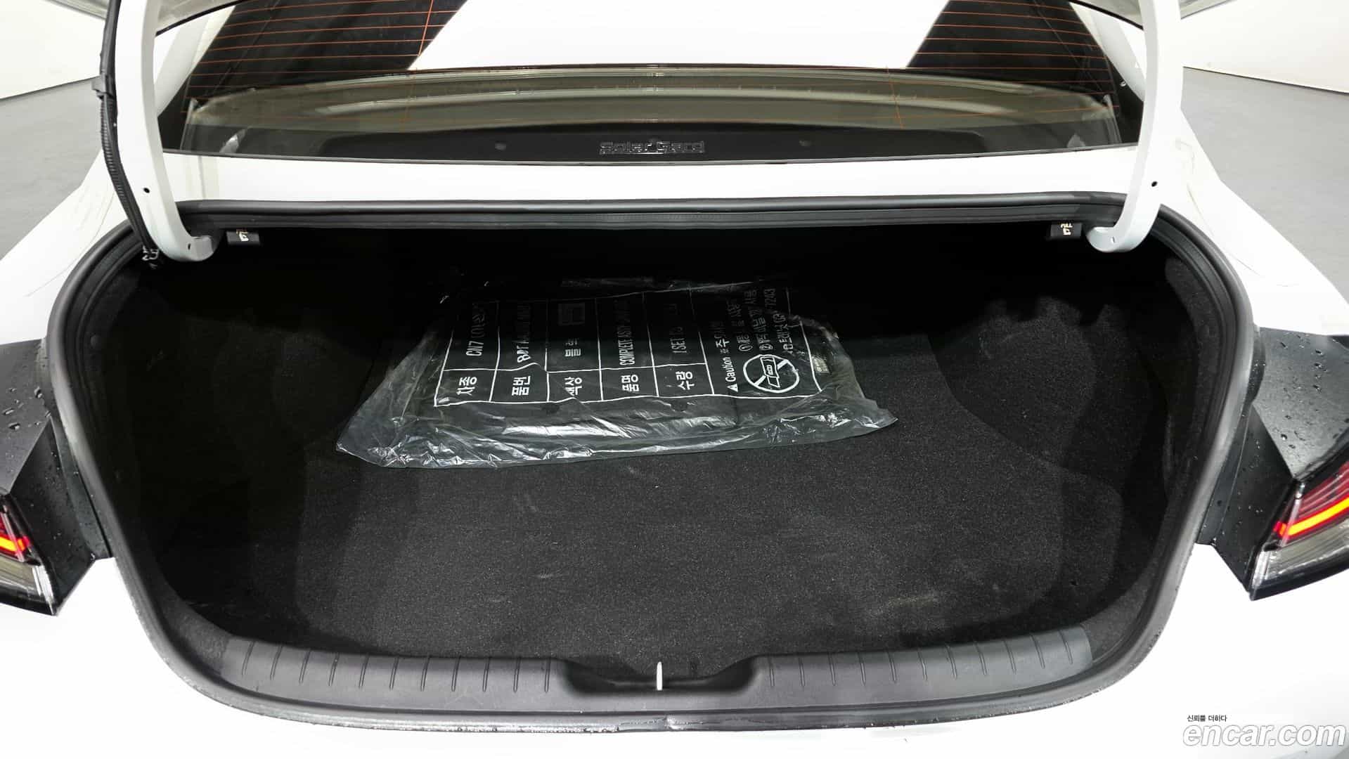AVANTE Hyundai 2021.7-OPTION-024