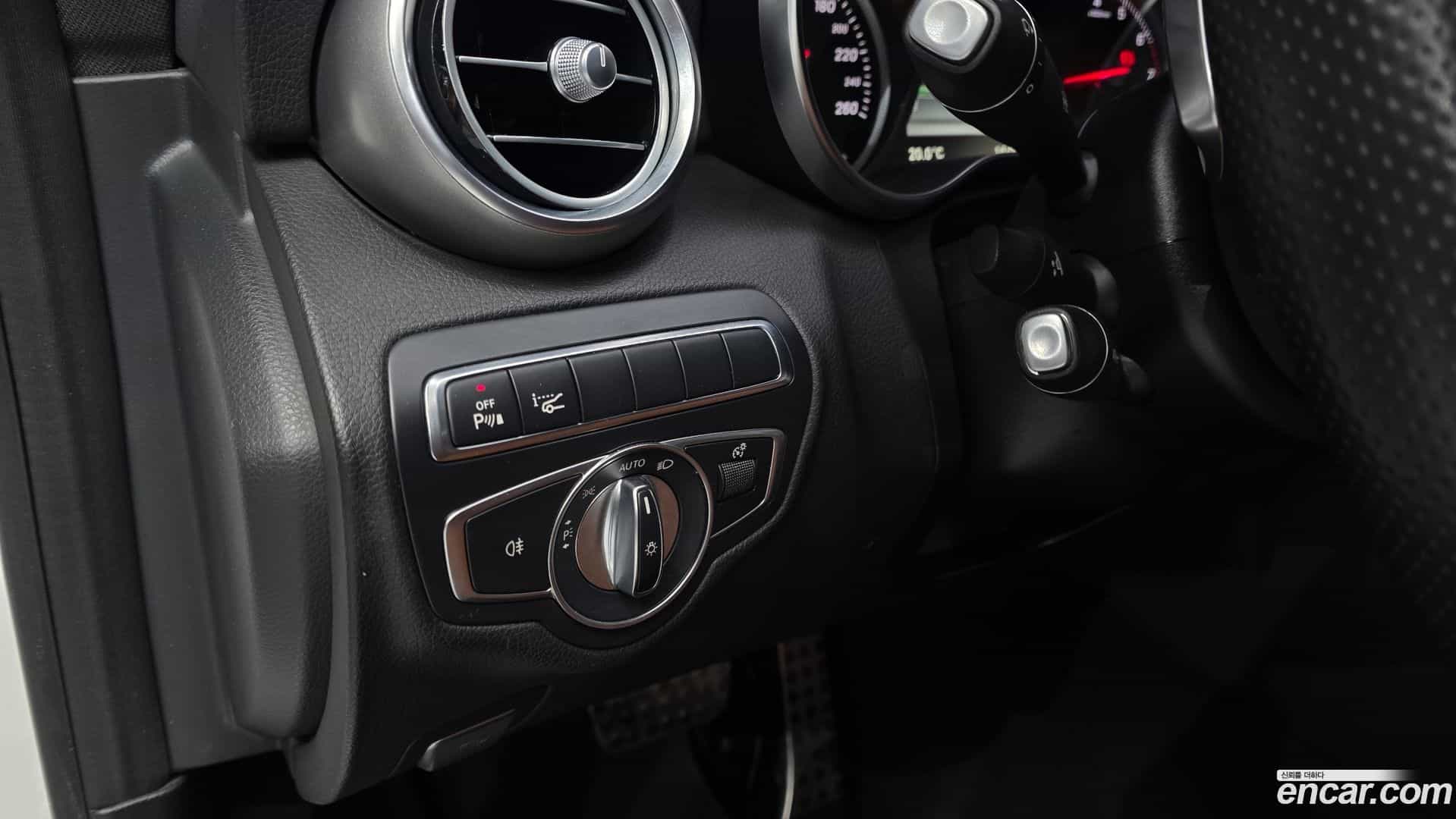 C-Class Mercedes-Benz 2017.6-OPTION-018