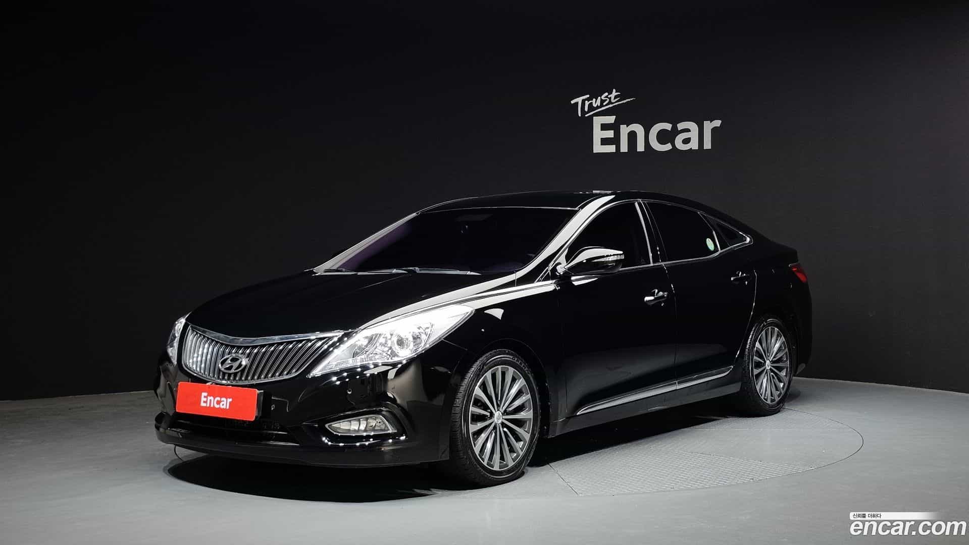 Grandeur Hyundai 2013.9-OUTER-001