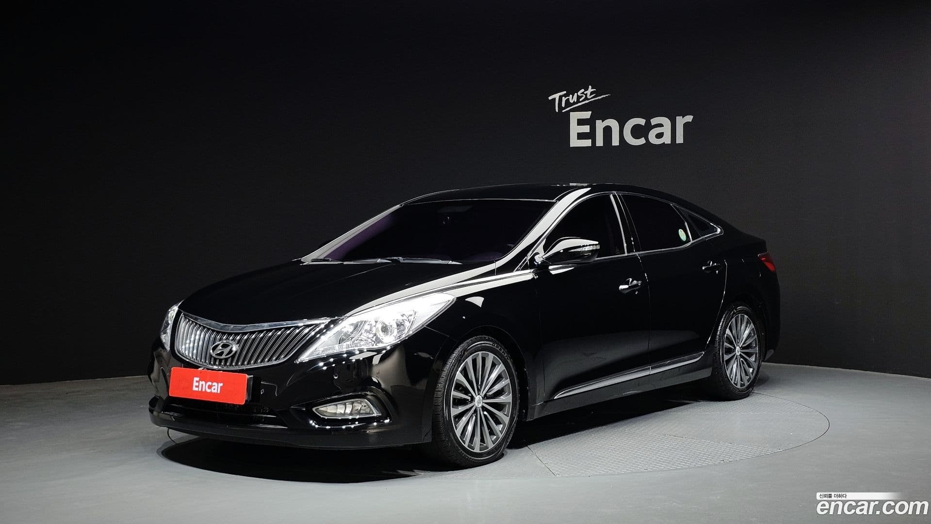 Main__Slider__Photo:Grandeur Hyundai 2013.9-0
