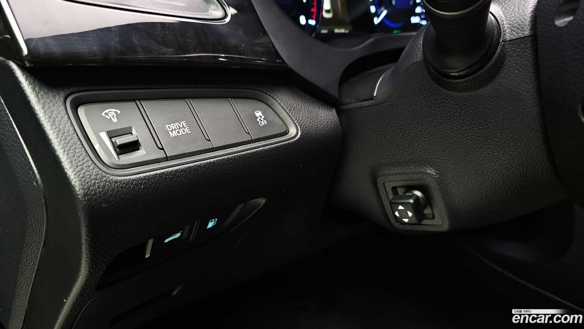 Grandeur Hyundai 2013.9-OPTION-019