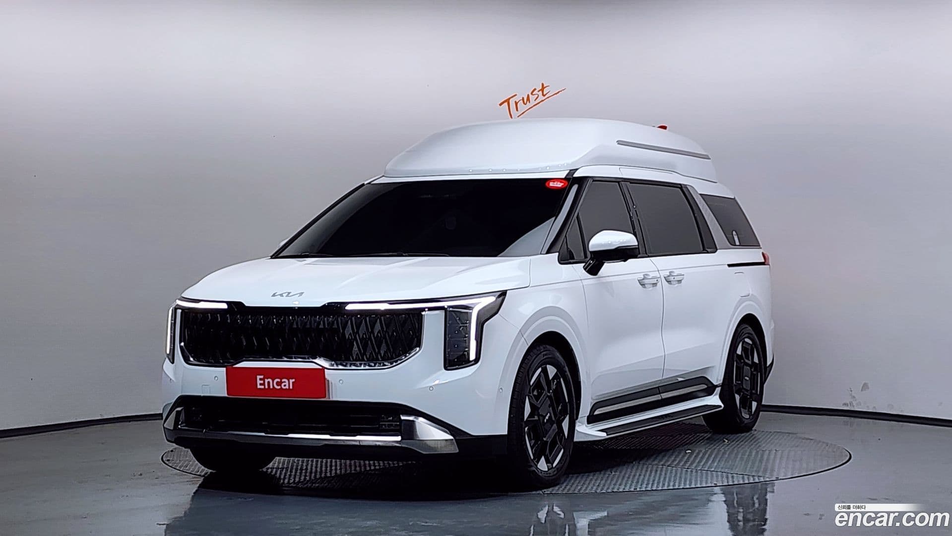 Main__Slider__Photo:Canival Kia 2024.7-0