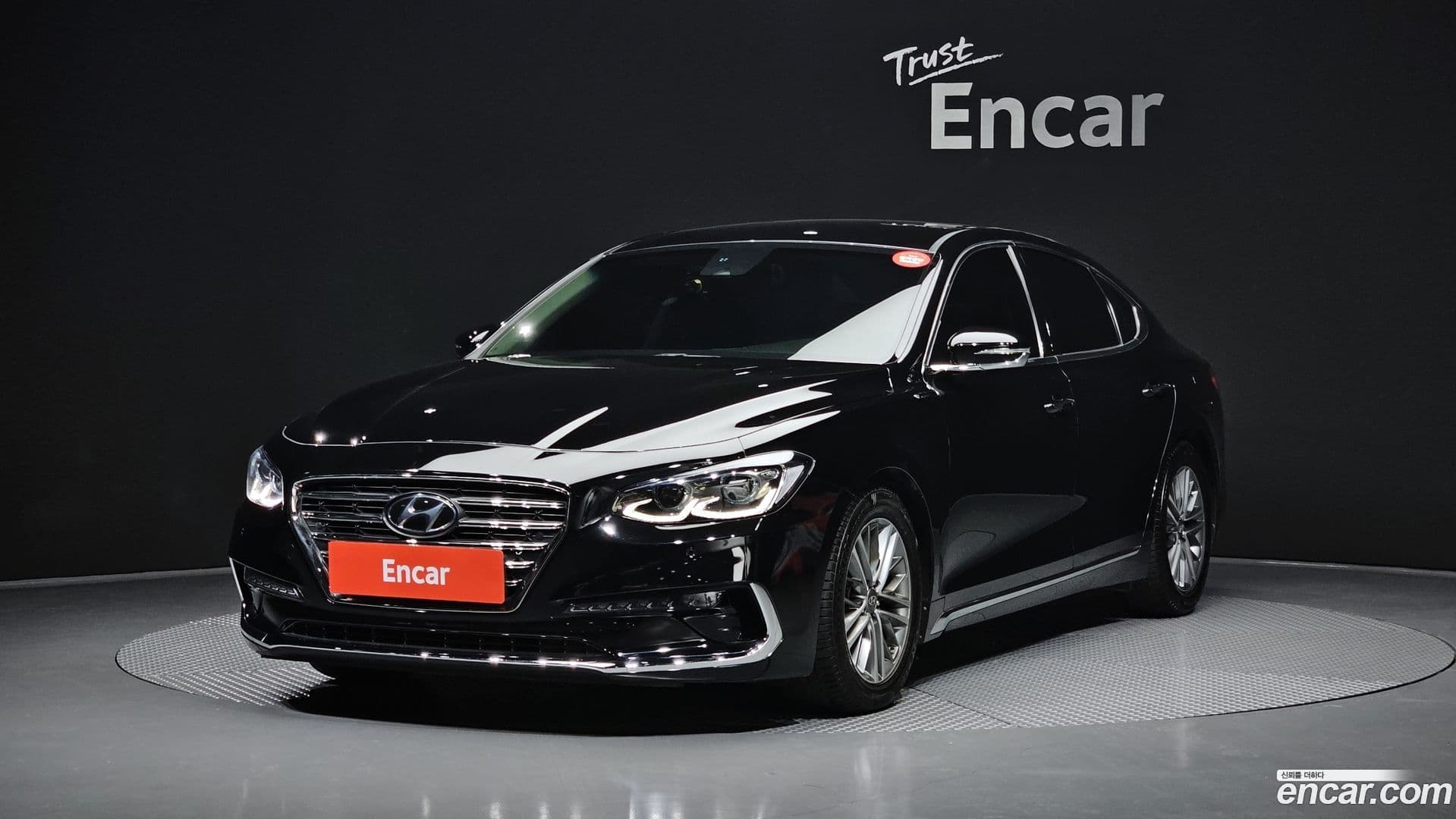 Main__Slider__Photo:Grandeur Hyundai 2018.4-0
